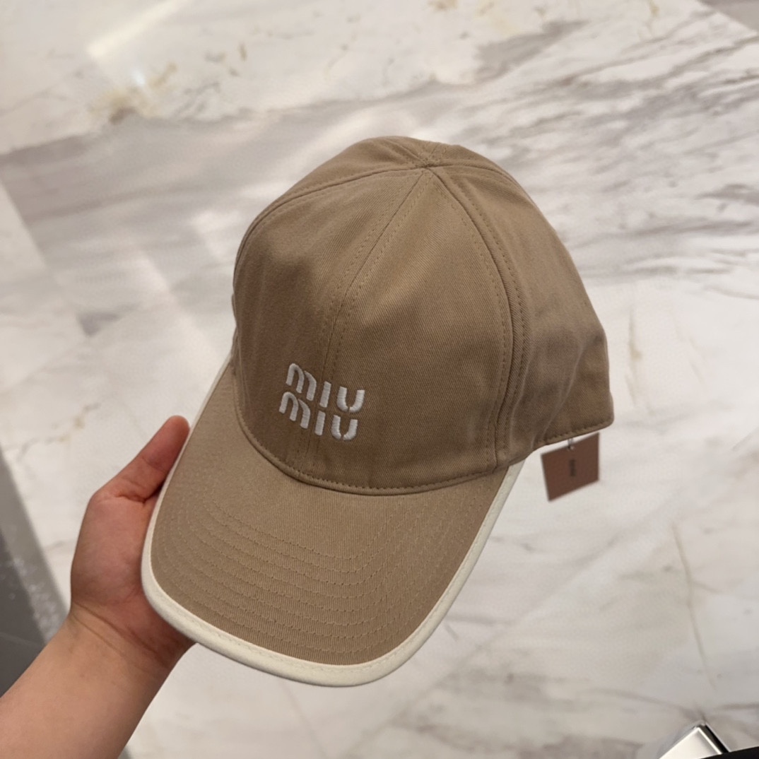 

【Miumiu缪缪】新款订单款刺绣棒球帽🧢大牌款超好搭配，赶紧入手！