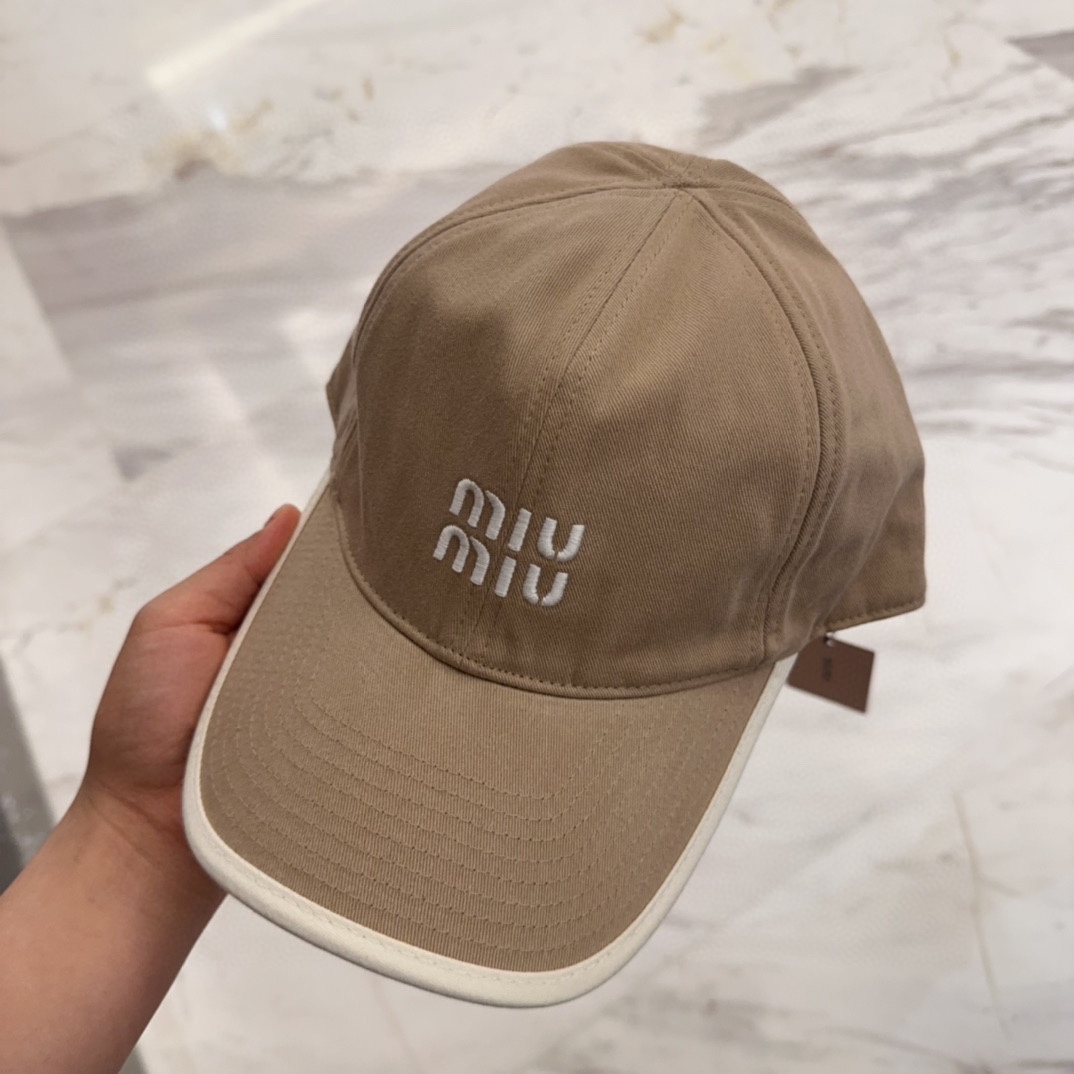 

【Miumiu缪缪】新款订单款刺绣棒球帽🧢大牌款超好搭配，赶紧入手！