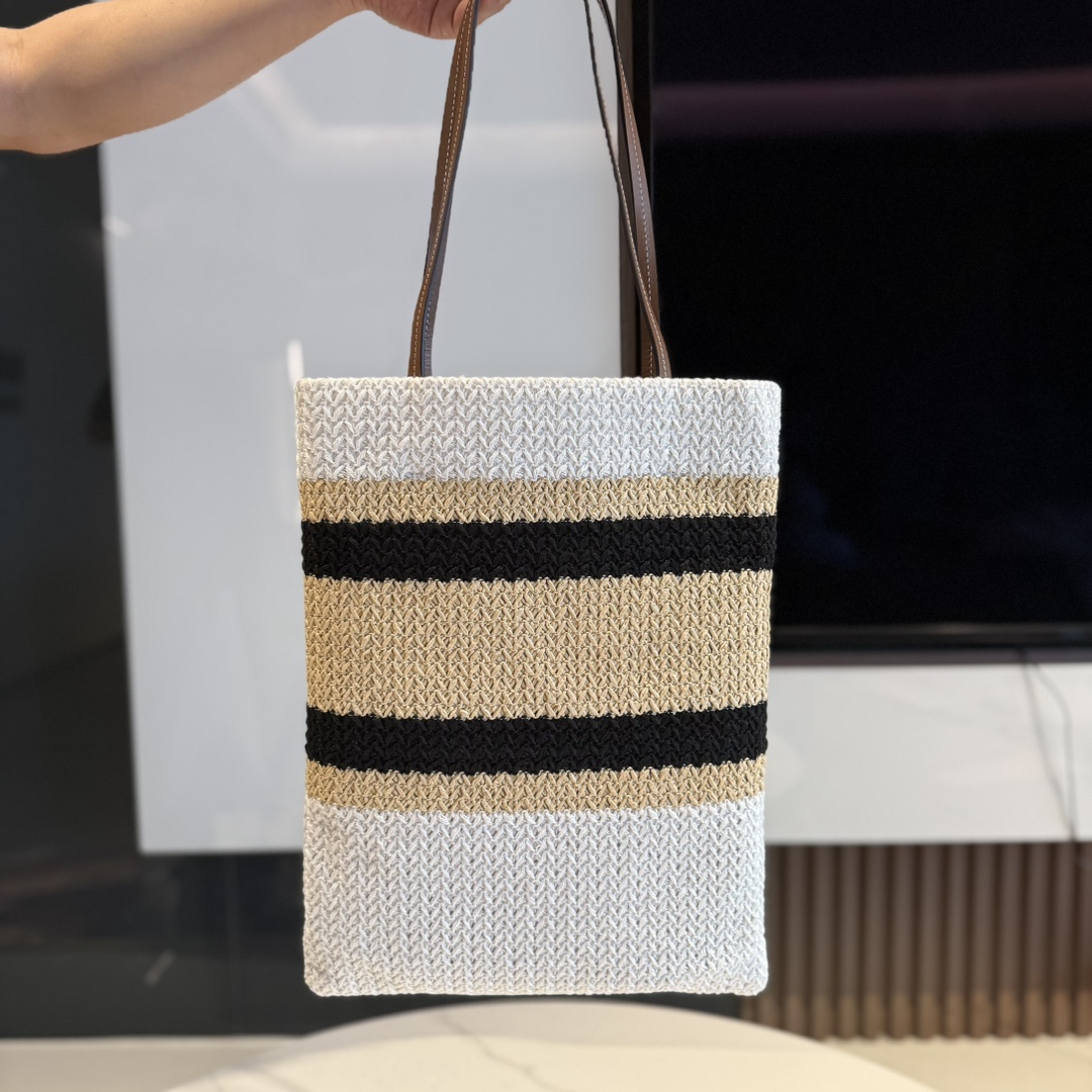 Miu Miu Official debut 5BG248, imported raffia straw and cotton thread weaving tote bag, new iconic MiuMiu embroidery on the front, cotton lining