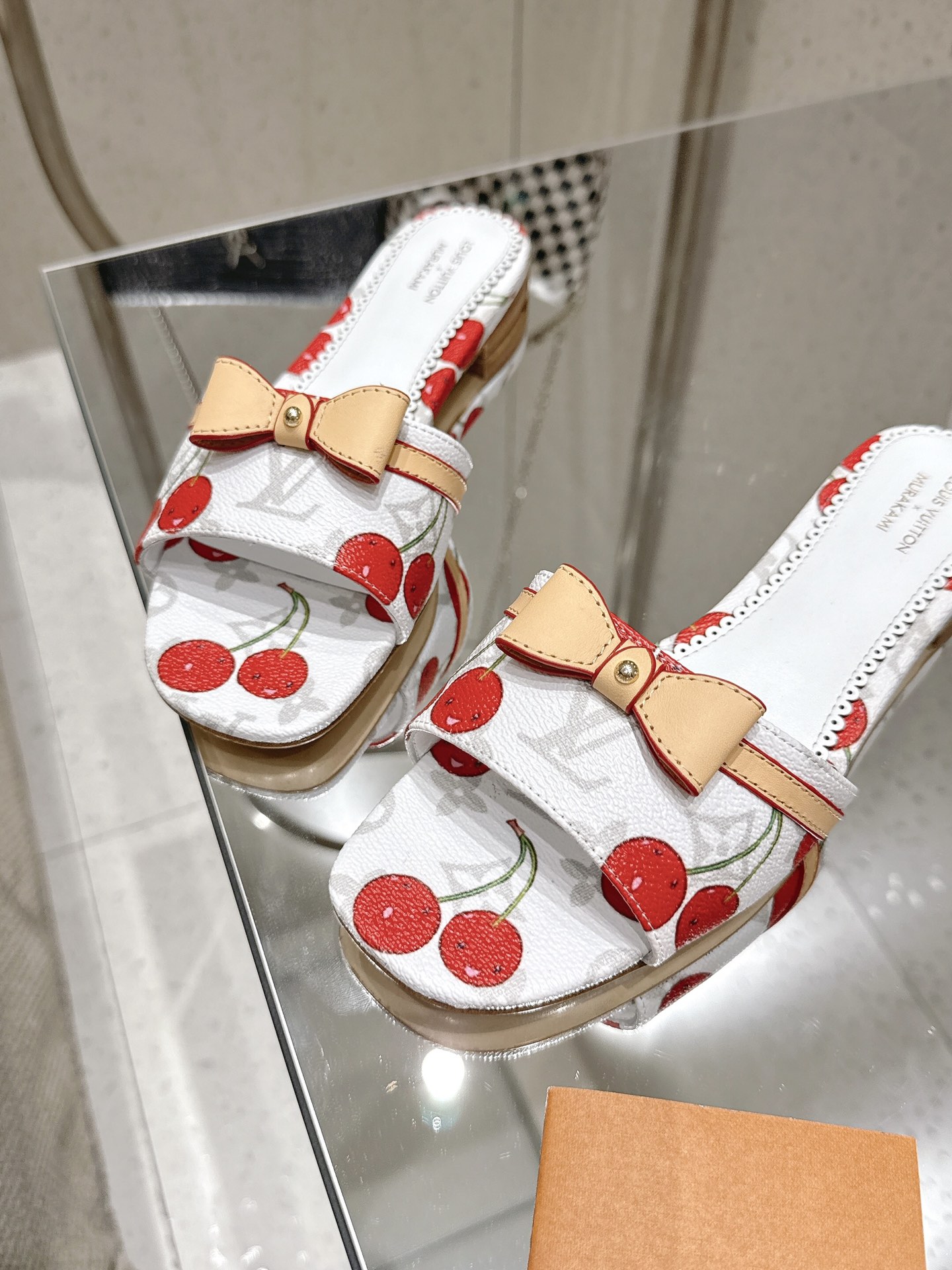 Louis Vuitton Monogram Cherry Mules Slides Women's Size 35-42 8 i1749107111 8007 7