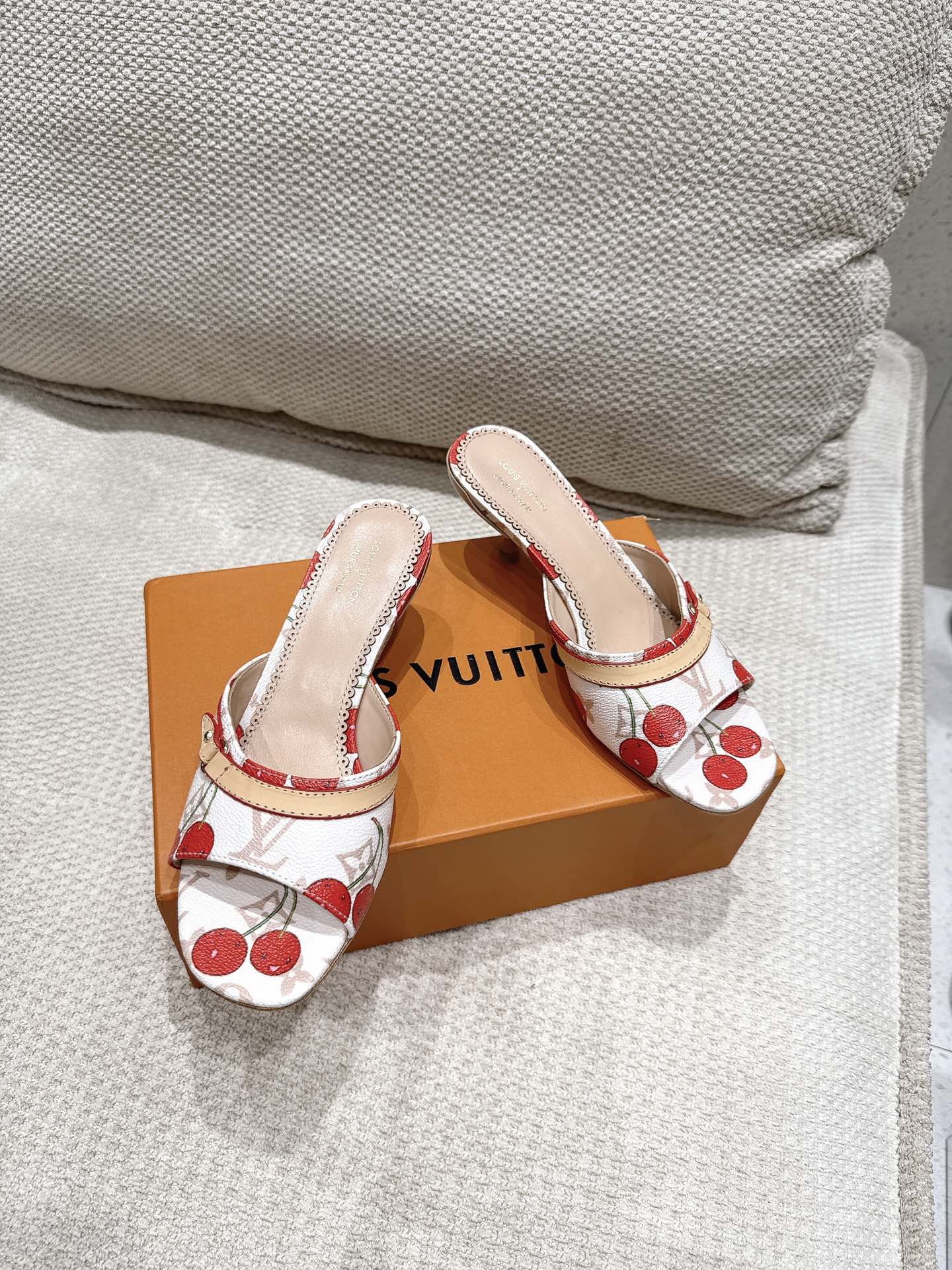 Louis Vuitton Women's Cherry Print Mules, Stylish Summer Slides, Sizes 35-42 6 i1749107684 5175 4