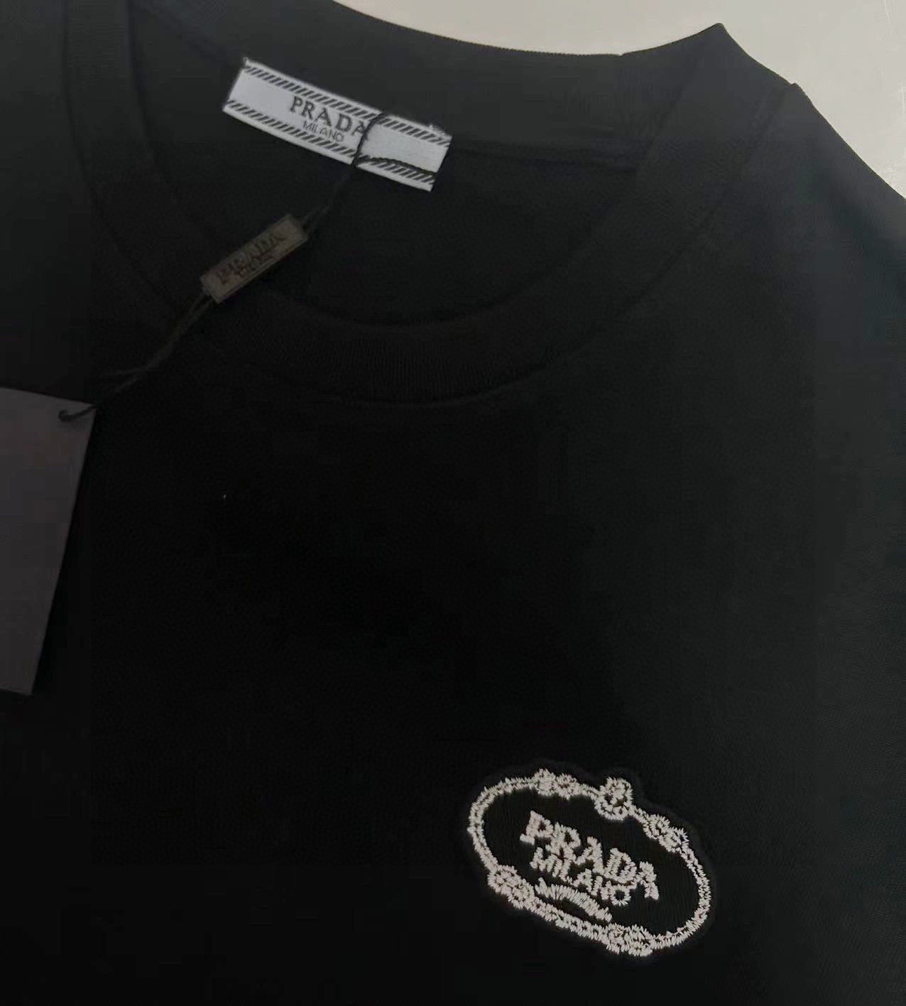 普拉达/Prada 夏季新款 经典小标刺绣圆领短袖T恤