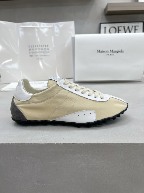 Maison Margiela Replica Sneaker: Premium Leather, Comfortable, and Stylish 1 Maison Margiela Replica Sneaker: Premium Leather, Comfortable, and Stylish