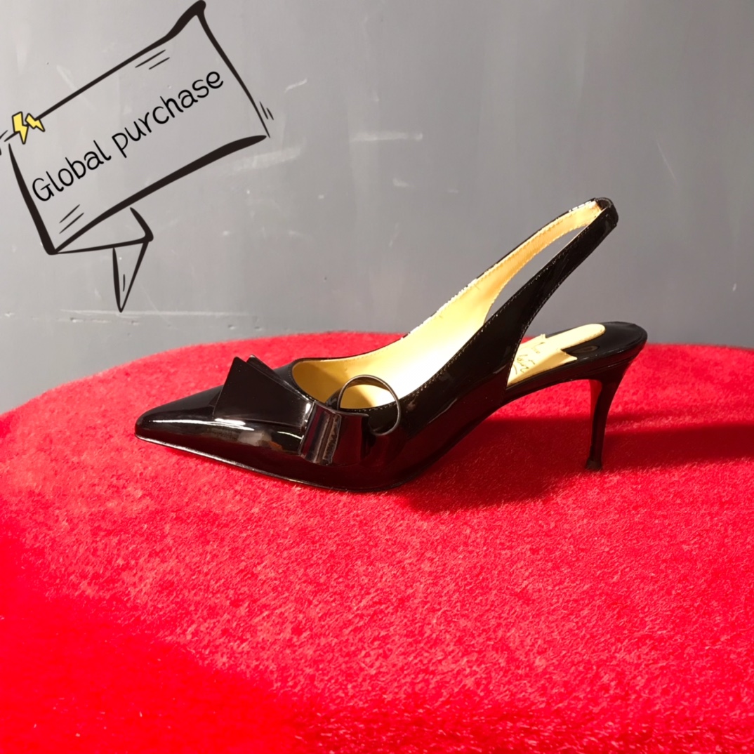 NO:336439,High-end customized spring and summer fan classic series!  H7Cm, size 34-42. Genuine leather large sole. Customized model is not returned or exchanged-021 Black Skin, Black Sheepskin, official website synchronization Standard European code Reference:-021 Color:black/black Material:patent leather Lining:goat leather Heel height:7Cm Sole:leather sole Size:EU 34-42 (US 4-11):,,christian louboutin,sheepskin,Leather soles19860909高端订制一春夏扇面精典款系列！ H7Cm,尺码34-42码.真皮大底.订制款不退不换-021黑柒皮,黑羊皮里,官网同步 标准欧码 Reference:-021 Color:black/black Material:patent leather Lining:goat leather Heel heigh:7Cm Sole:leather sole Size:EU 34－42（US 4一11) :,,christian louboutin,sheepskin,Leather soles,Women's Shoes
