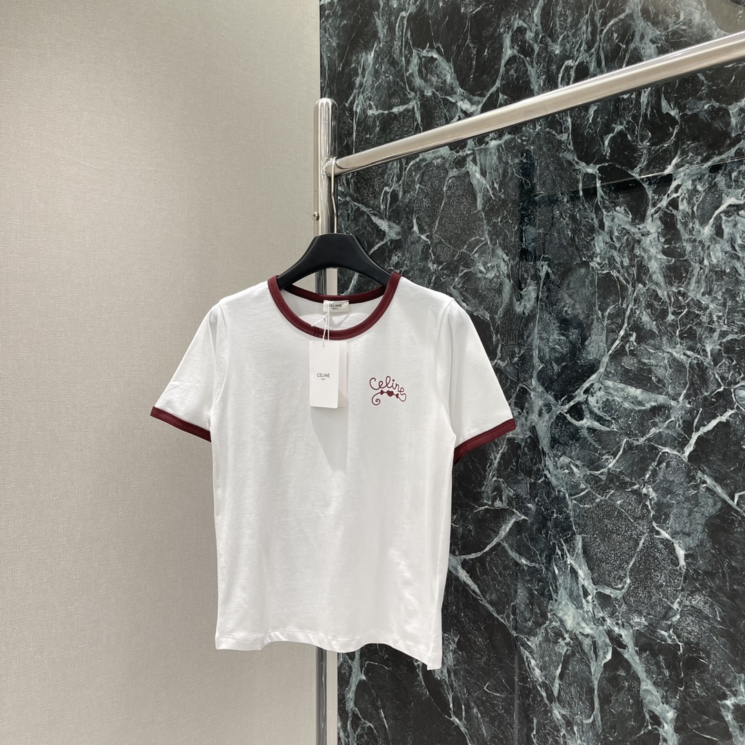 
CE 25早秋新款 撞色印花短袖T恤 胸前字母logo印花 低调奢华！时髦精必备单品解锁所有穿搭！经典