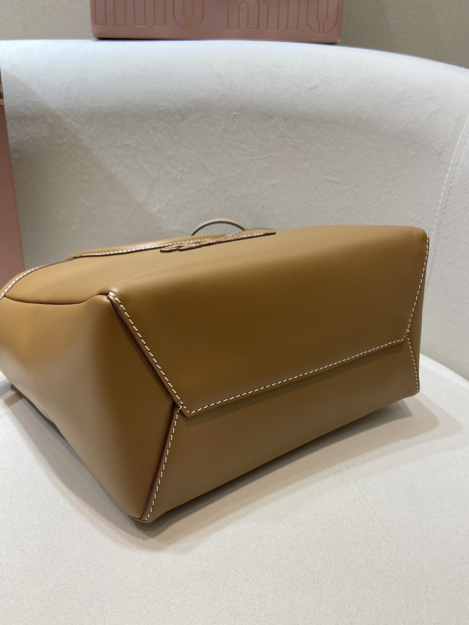 Luxury Leather Tote Bag with Adjustable Strap, Stylish & Versatile Design 7 i1749195712 3316 5