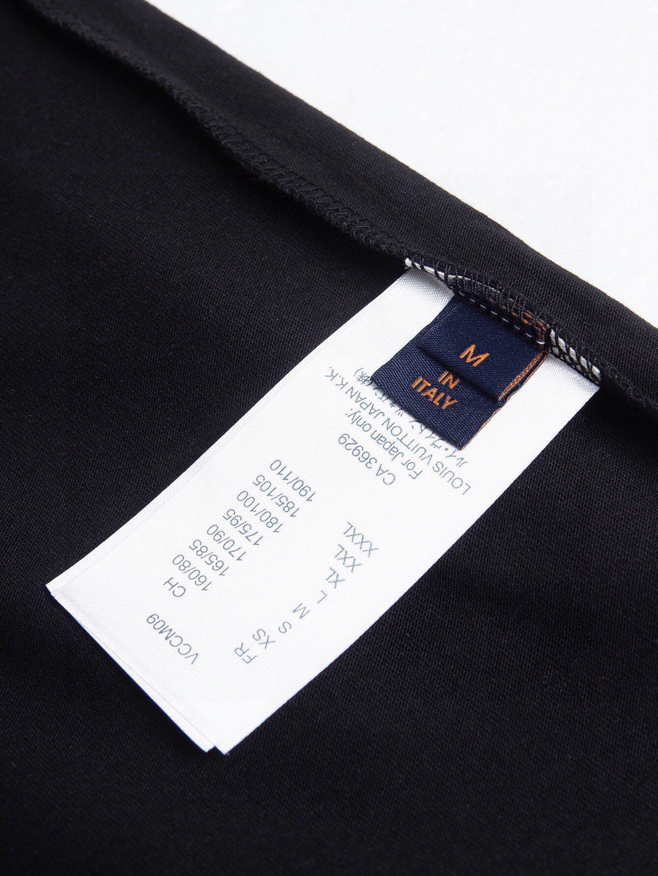 路易威登/Louis Vuitton 夏季新款 前后刺绣苞芯Logo圆领短袖T恤