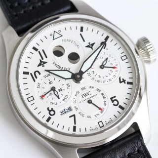 IWC Pilot's Watch Perpetual Calendar detail 2