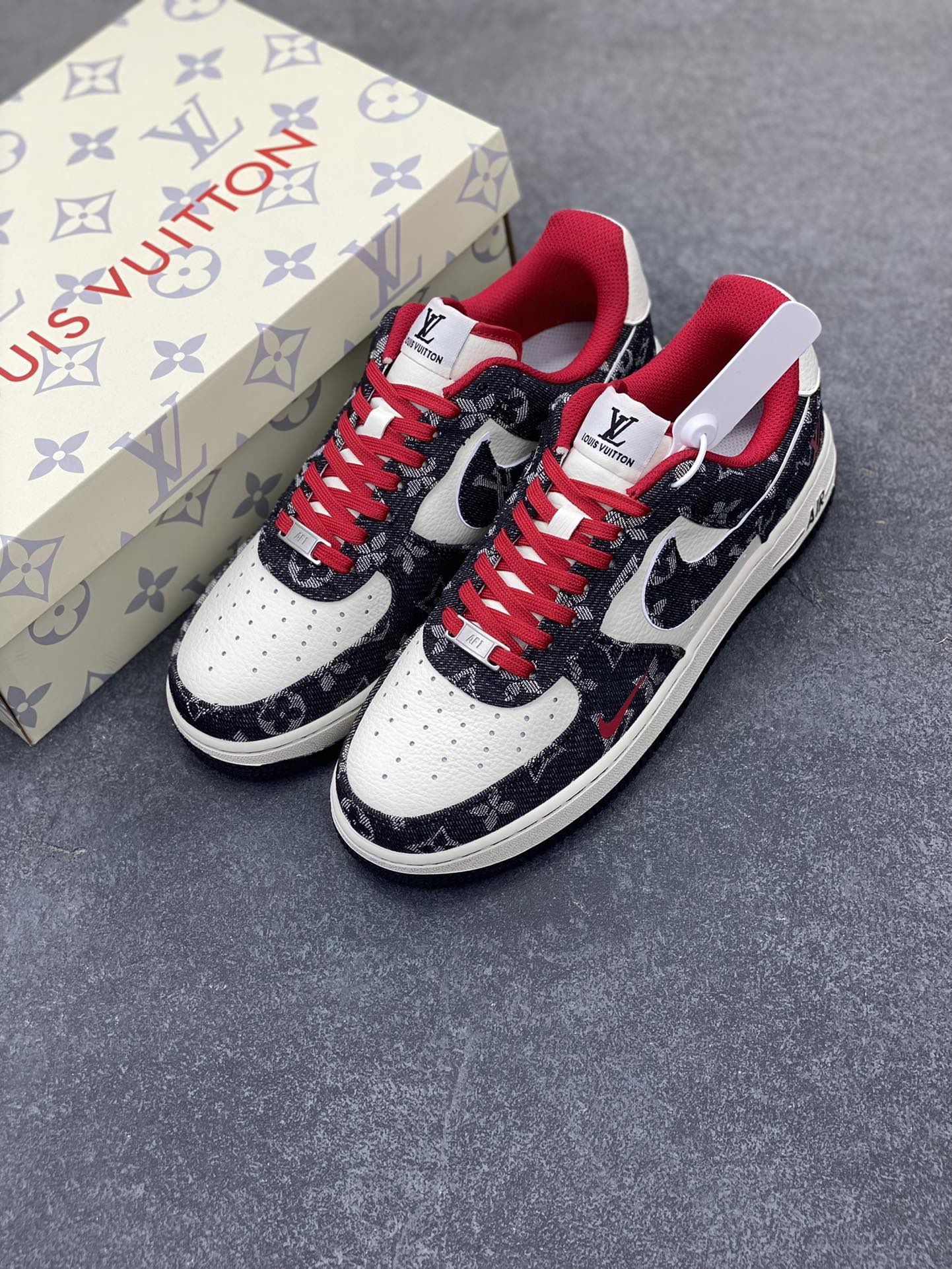 图片[8]-NIke Air Force 1 \’07 Low LV联名-黑牛仔小红勾 空军一号低帮 运动鞋 休闲鞋 折边针车 工艺难度大 原楦头原纸板 原装鞋盒 定制五金配件 内置全掌气垫 原厂鞋底 货号：LW9279-001 尺码：36 36.5 37.5 38 38.5 39 40 40.5 41 42 42.5 43 44 44.5 45-选品中心