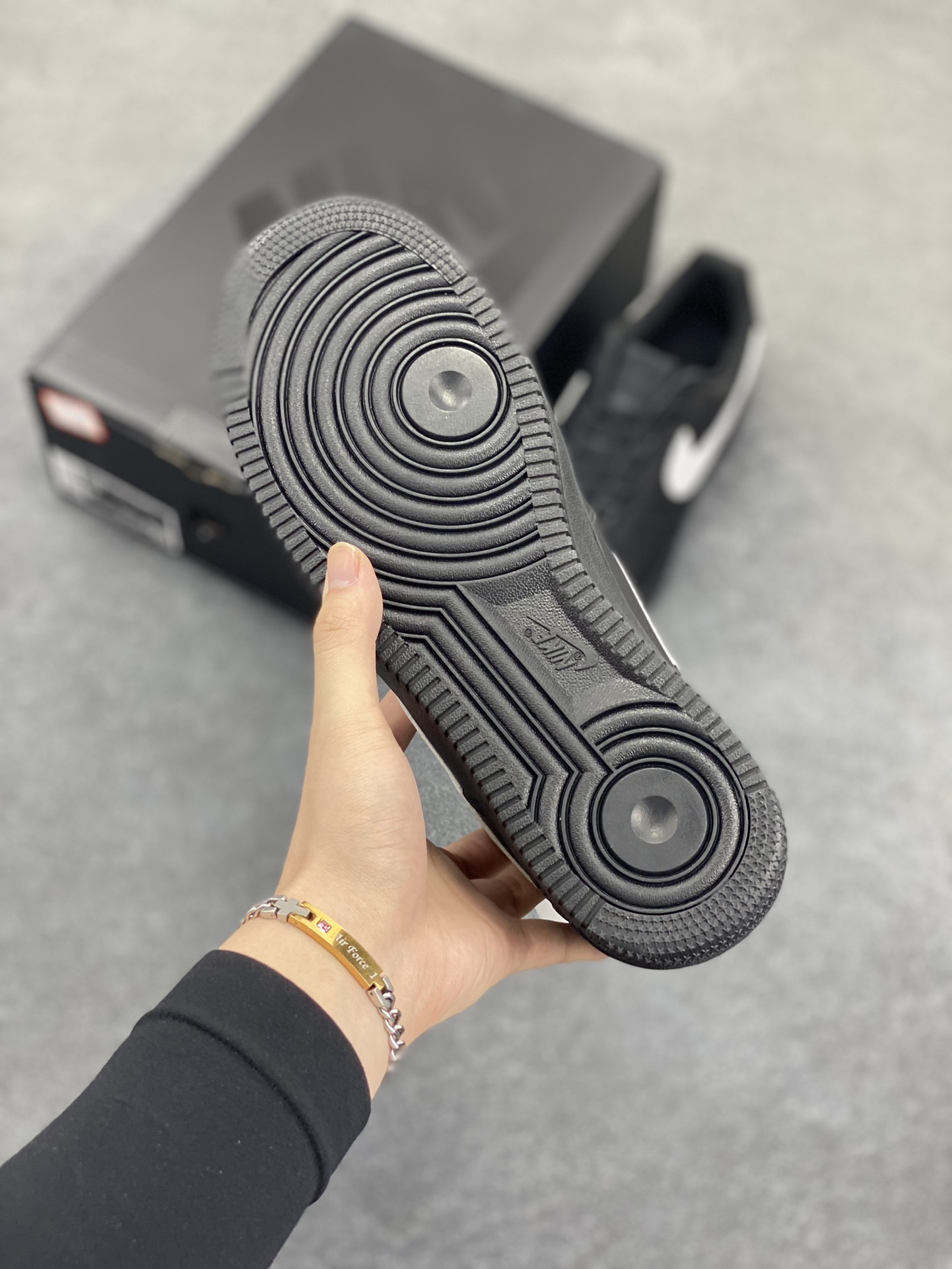 图片[5]-Nike Air Force 1 Low Supreme联名 空军一号低帮运动休闲板鞋 原楦头原纸板 打造纯正空军版型 专注外贸渠道 全掌内置蜂窝气垫 原盒配件 原厂中底钢印、拉帮完美 货号：CU9225-003 尺码：36 36.5 37.5 38 38.5 39 40 40.5 41 42 42.5 43 44 44.5 45-选品中心