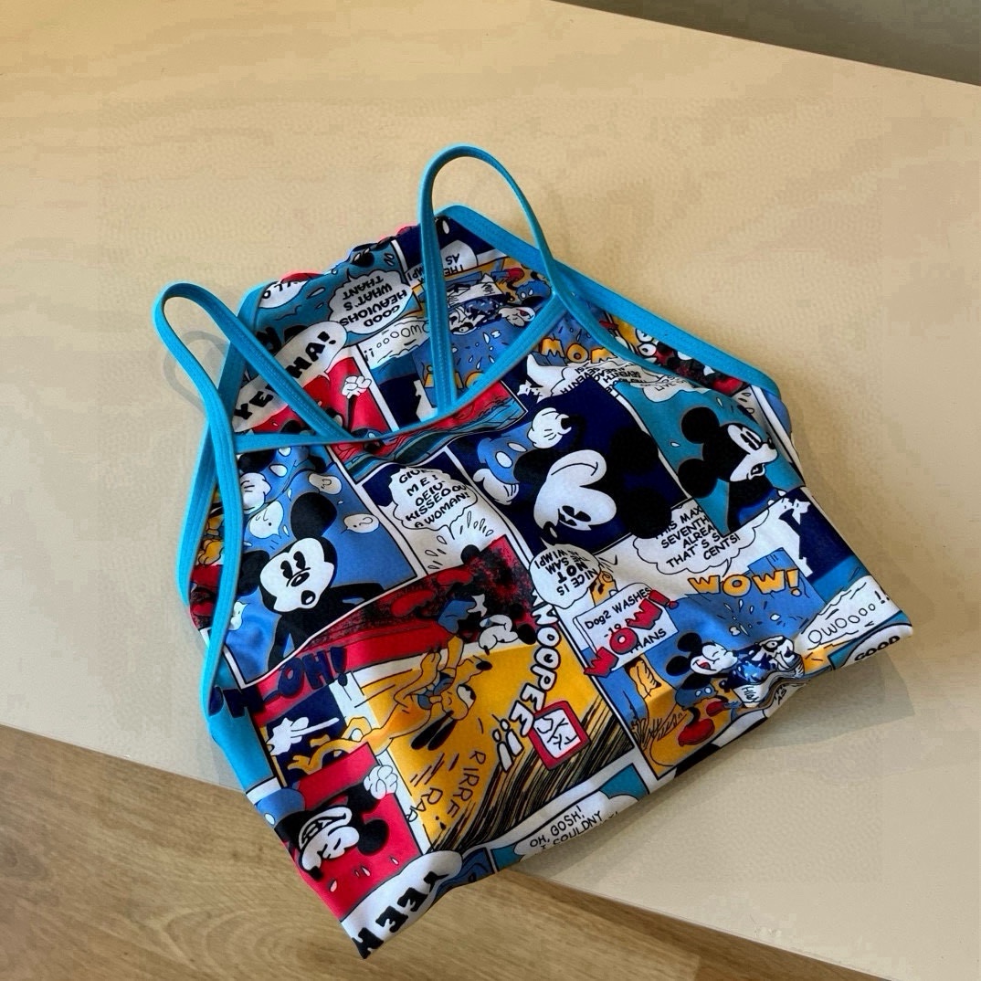 。

Gucci古奇新款连体泳衣 S M L XL