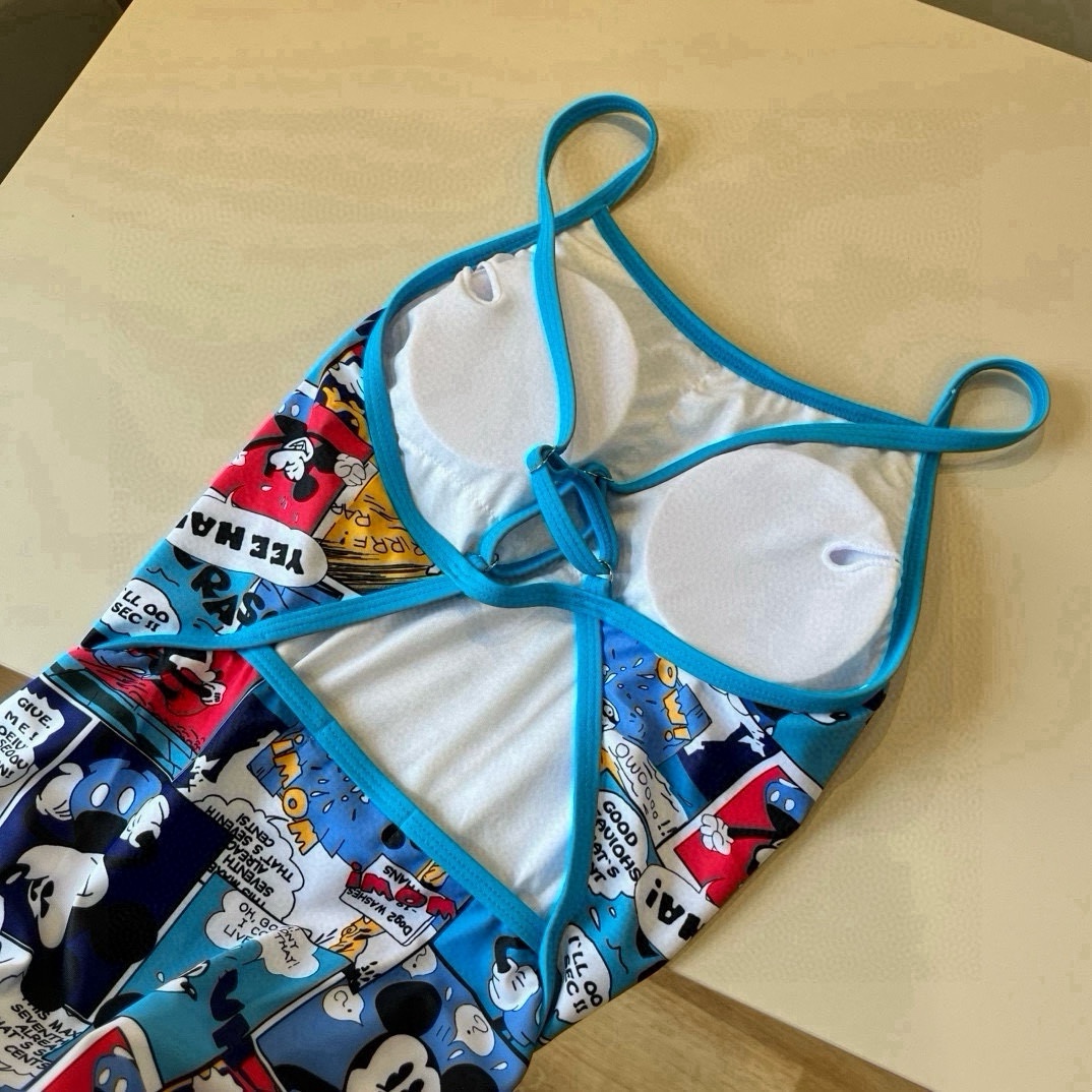 。

Gucci古奇新款连体泳衣 S M L XL