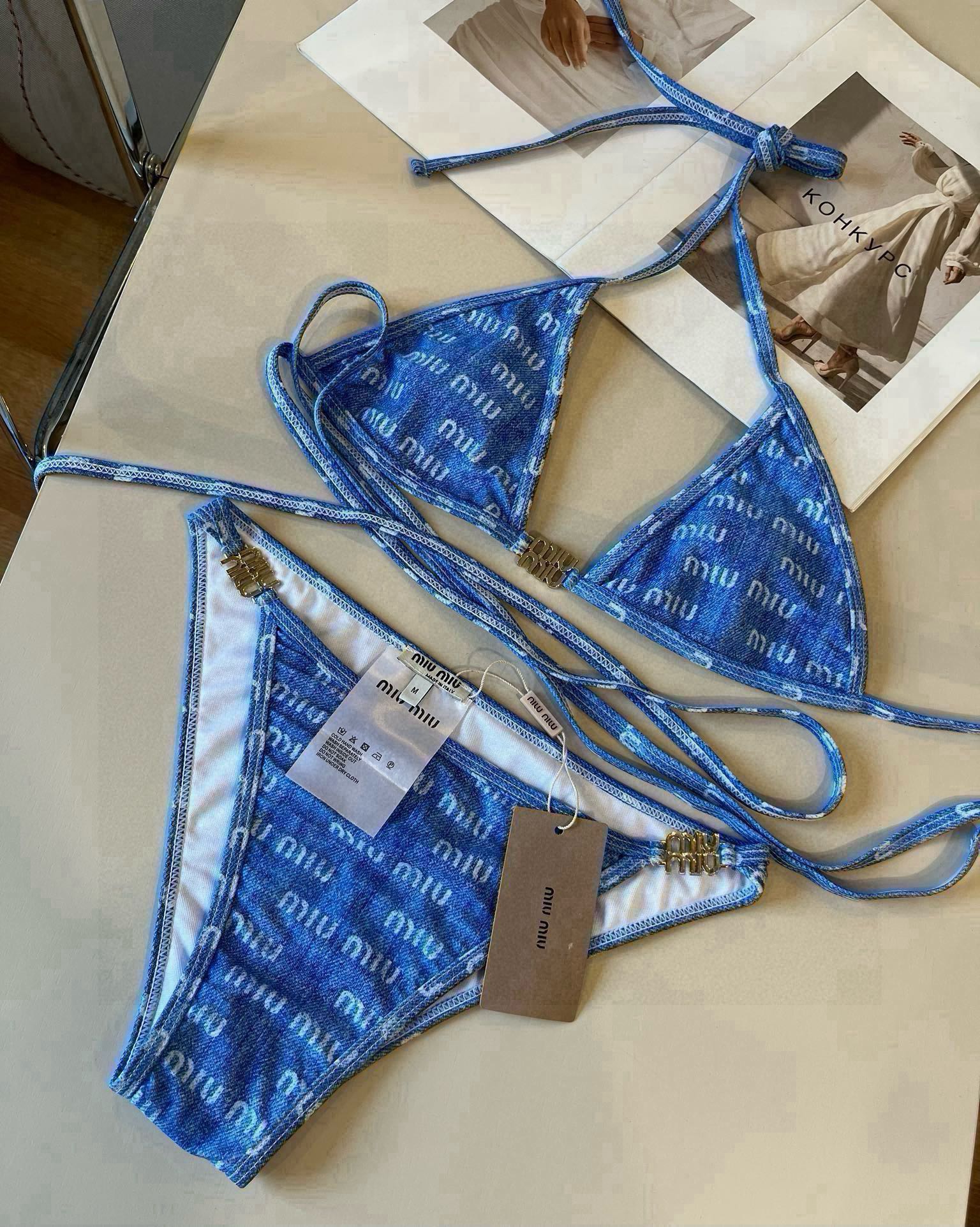 。 
miumiu缪缪新款比基尼😍🥰适合多种场景的游泳衣🏊‍♀️海边 游泳池 温泉 水上乐园 漂流都可以