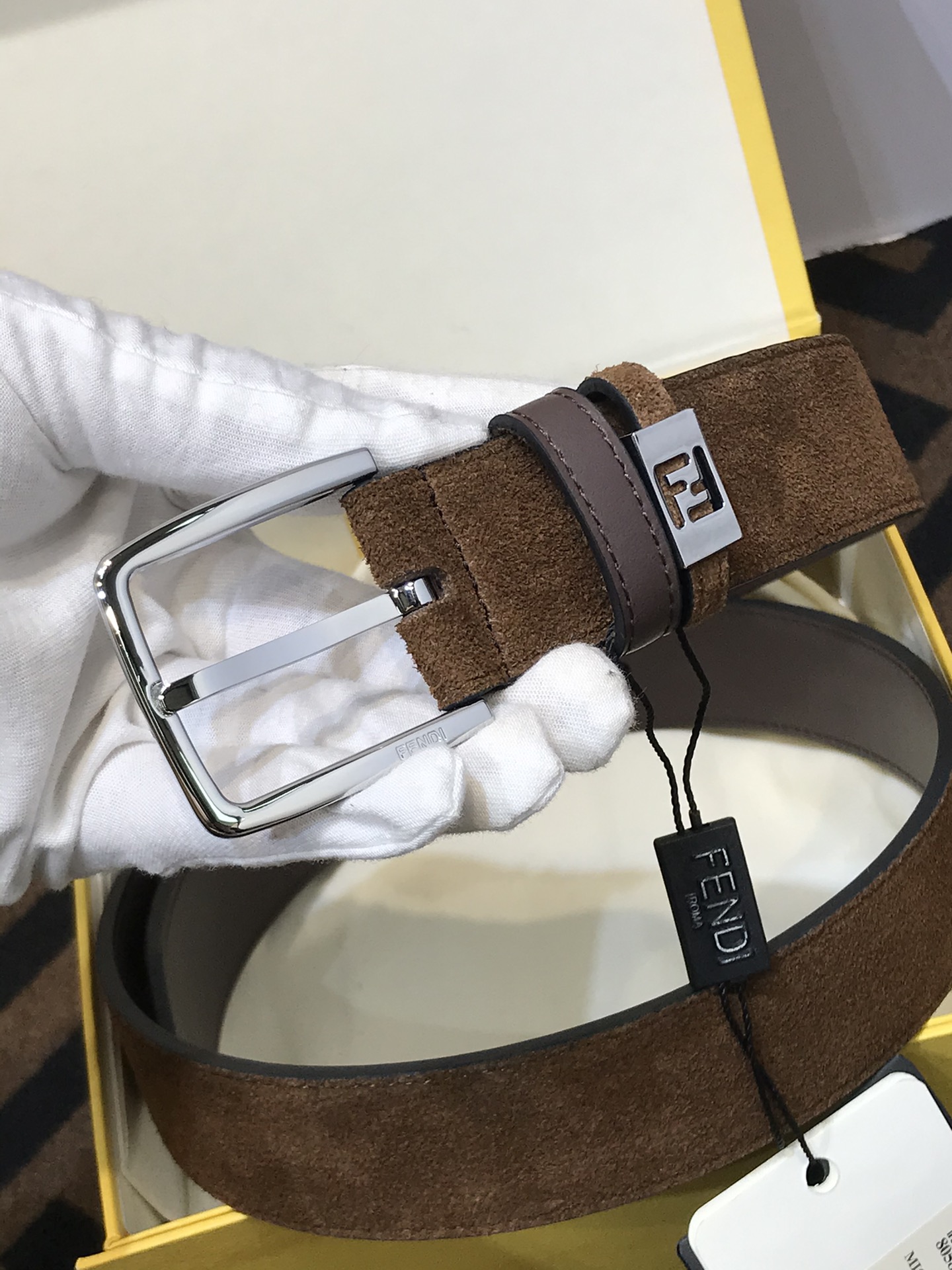 💯💯配送专柜包装 打孔针 新款 FD 宽35MM  F标志造型 支持NFC 字母针扣 搭配标志性，进口反