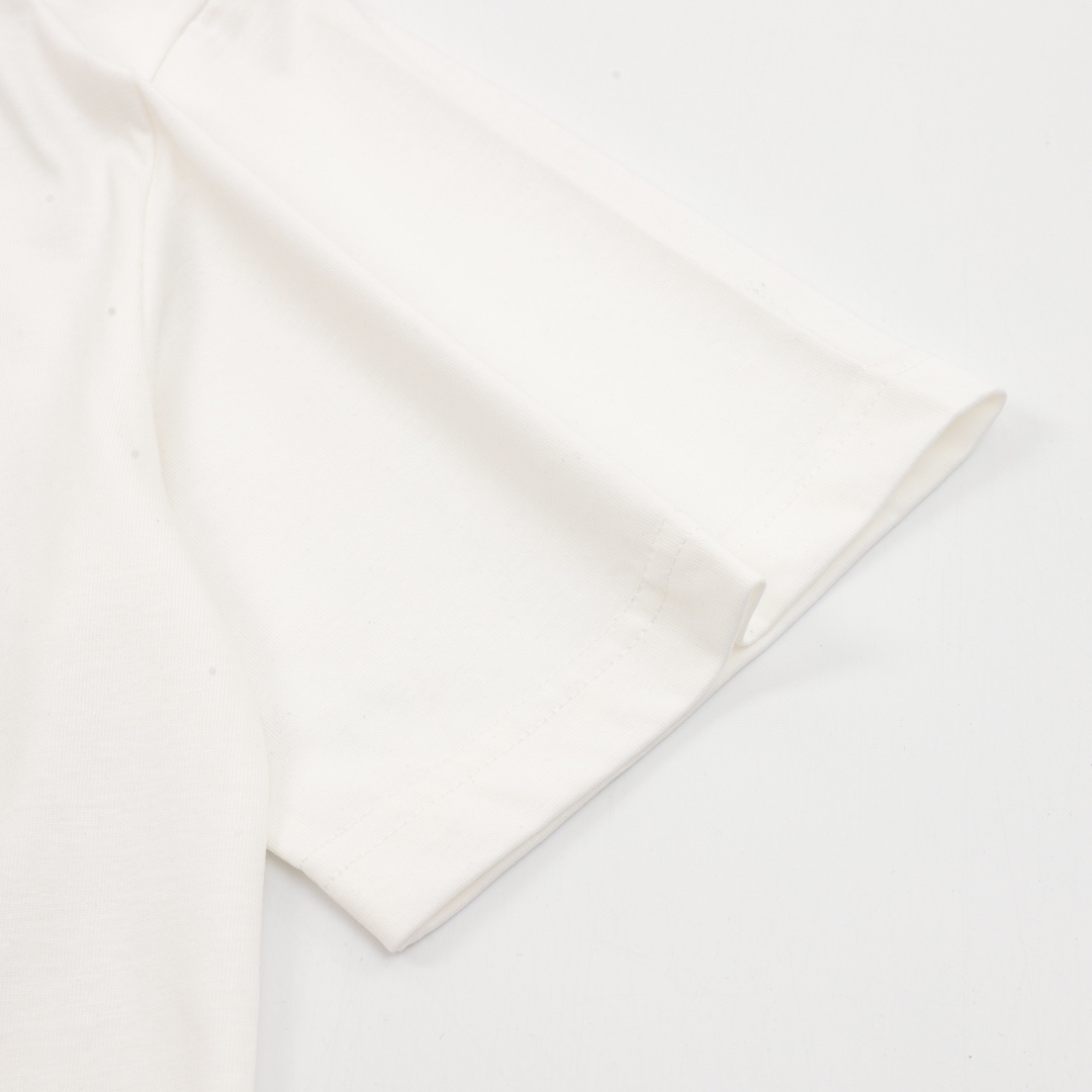 💰80
ARC‘ TERYX/始祖鸟 前后徽标印花短袖T恤
size:S-XL