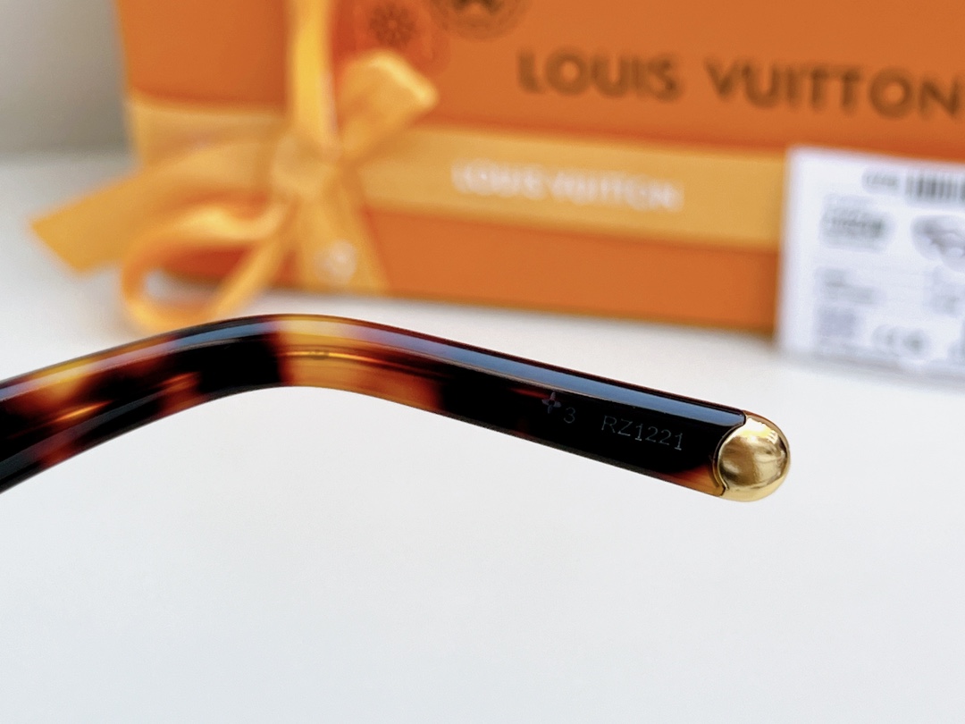 Louis Vuitton Eyeglasses Brown Tortoise Frames - Z1523E Z1524W, 54-17-143 10 i1749227216 4204 8