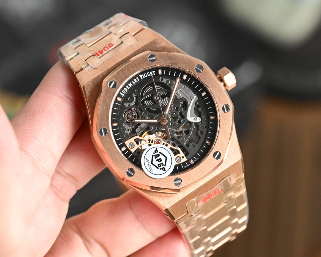 NO:393800,AS new Audemars Piguet Royal Oak Offshore 15407ST.OO.1220ST.01 Men's Mechanical Watch Calibre 3132 integrated movement, 41mm diameter, dark gray dial shape, round dial material hollow dial, matched with rose gold fluorescent three-dimensional hour marker and Royal Oak pointer mirror material anti-glare processing sapphire crystal glass mirror crown material stainless steel, screw-in crown back transparent back, anti-glare sapphire glass mirror, audemars19860909AS新款爱彼皇家橡树离岸型15407ST.OO.1220ST.01男士机械腕表 Calibre 3132一体机芯,41mm直径,深灰色表盘形状圆形表盘材质镂空表盘,搭配玫瑰金荧光立体时标和皇家橡树指针表镜材质防眩光处理蓝宝石水晶玻璃表镜表冠材质精钢,旋入式表冠背透背透,防眩蓝宝石玻璃镜面,,audemars,Watch