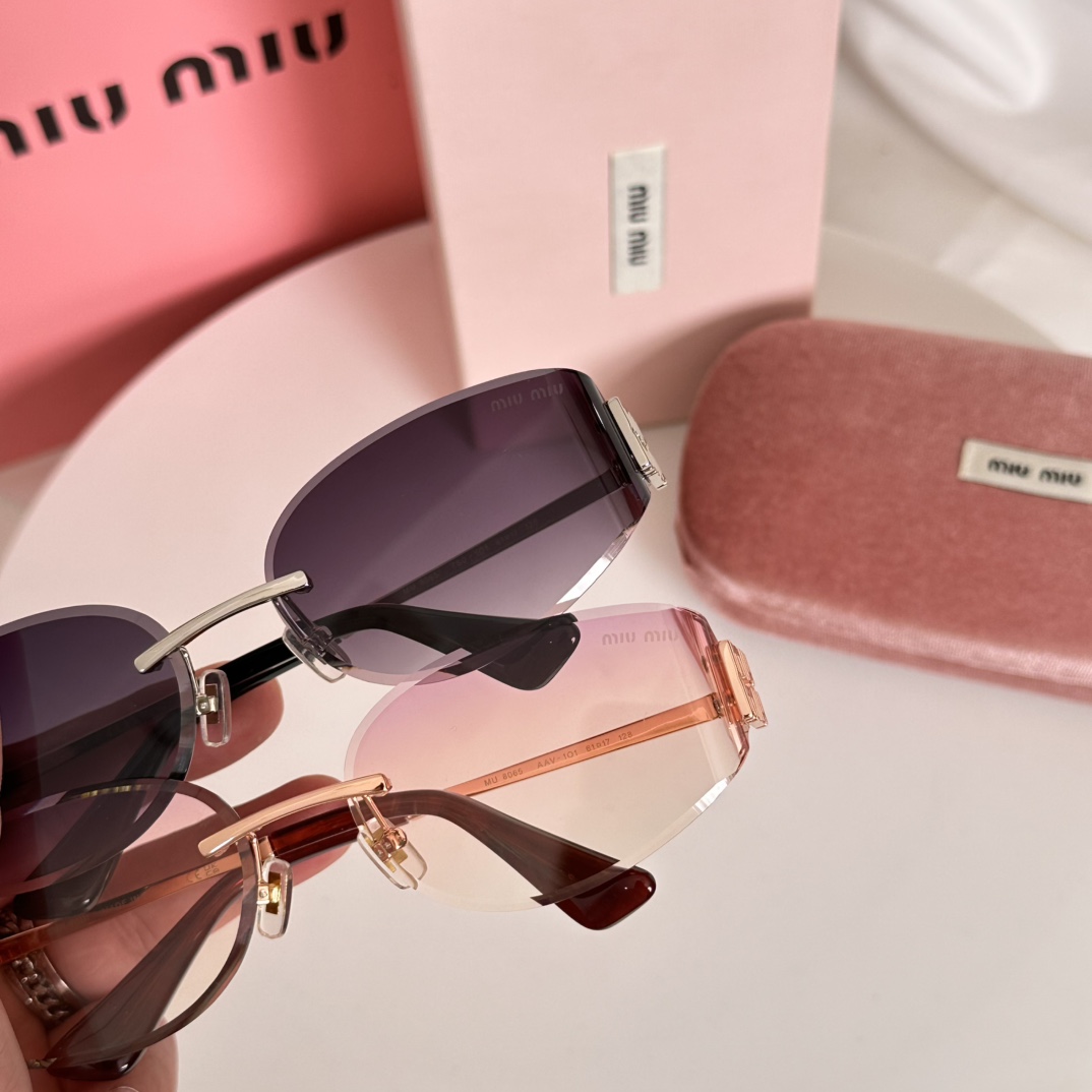  ‼️MIU MI*🎀🎀🎀MODELMU8065 🎀🎀🎀SIZE：61口17-128🎀🎀🎀