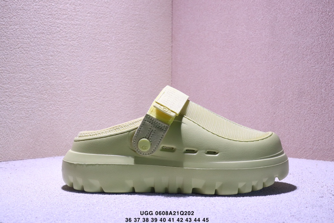 Sandalias UGG, sandalias de una sola pieza modernas y versátiles, zapatos de playa, zapatillas sin cordones. El moderno…
