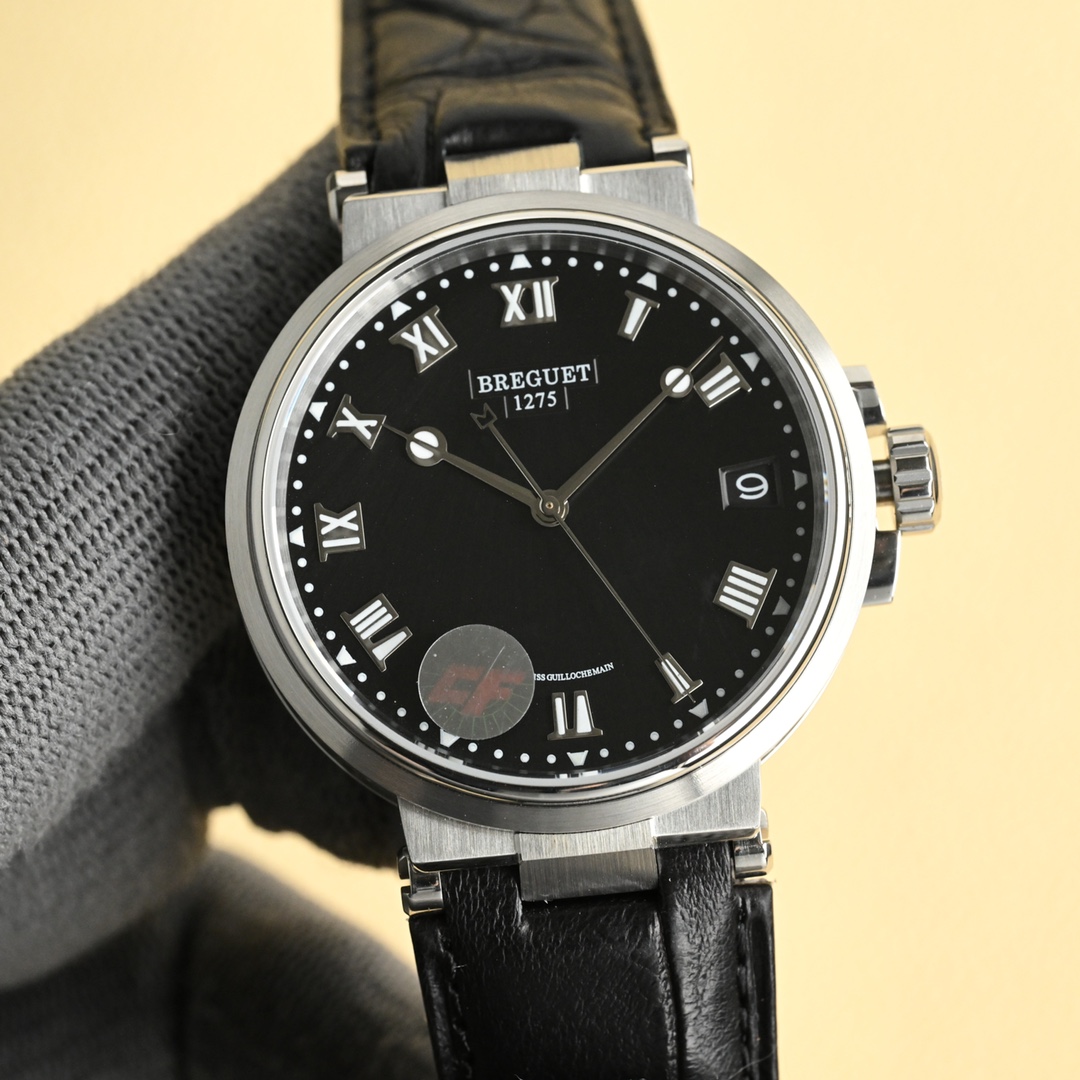 “100CF Crocodile Skin Wristwatch: New Product Launch with Original Design and High-Quality Features”