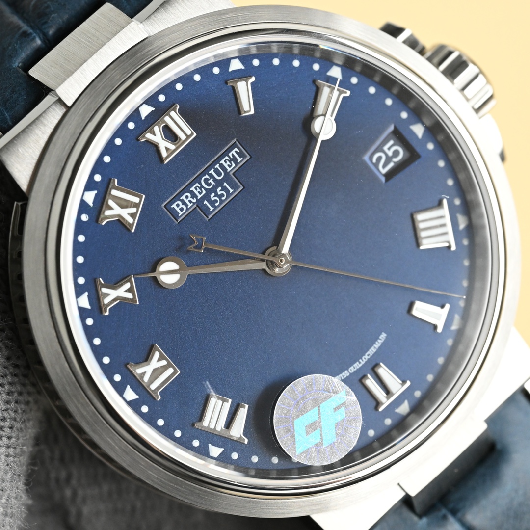 “100CF Crocodile Skin Wristwatch: New Product Launch with Original Design and High-Quality Features” - 图片 6