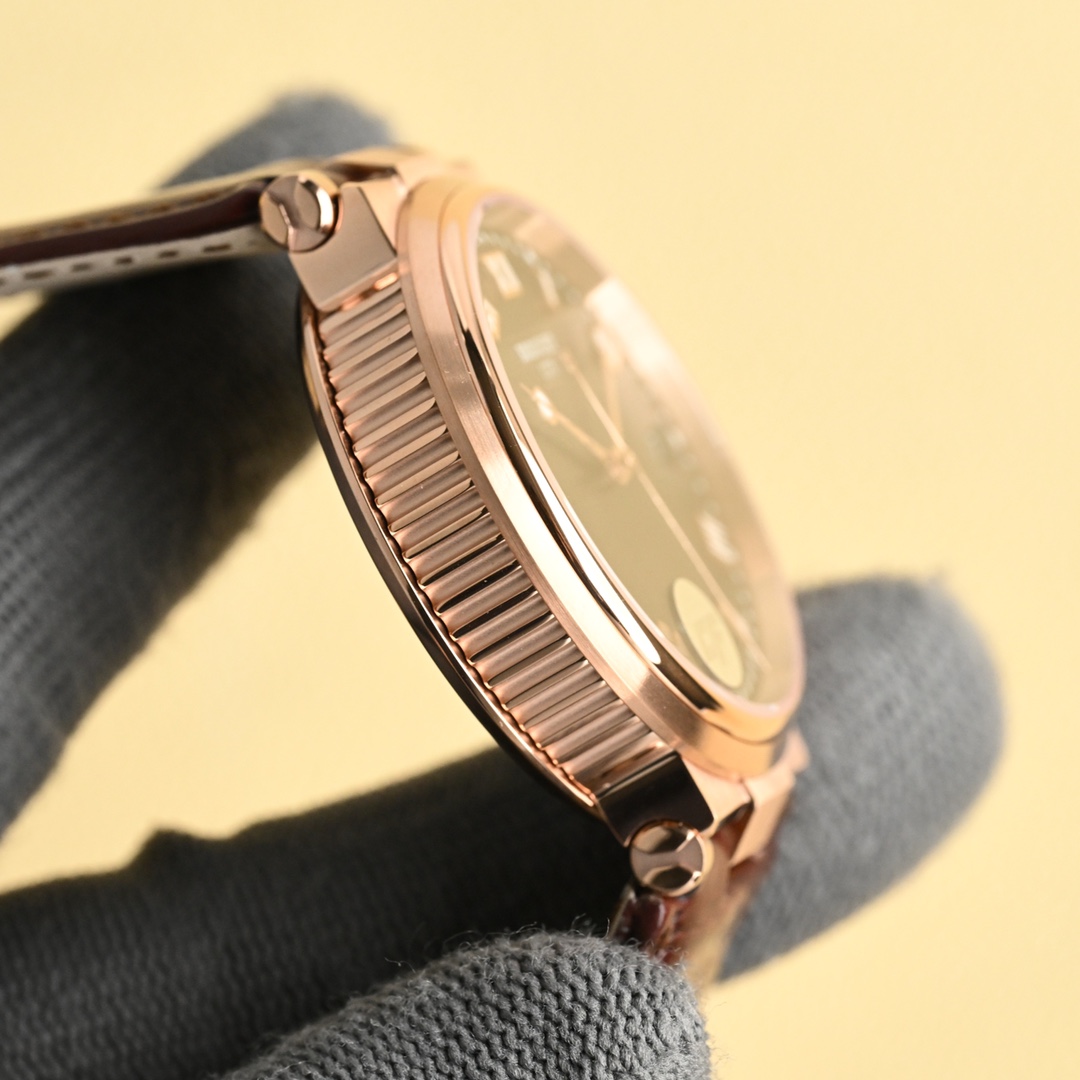 “100CF Crocodile Skin Wristwatch: Luxury Design with Original Features and Affordable Price” - 图片 6