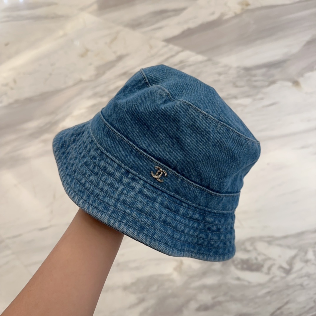 Chanel 中古渔夫帽 百搭款 帽型质感做的都非常🉑️  中古风永远不过时