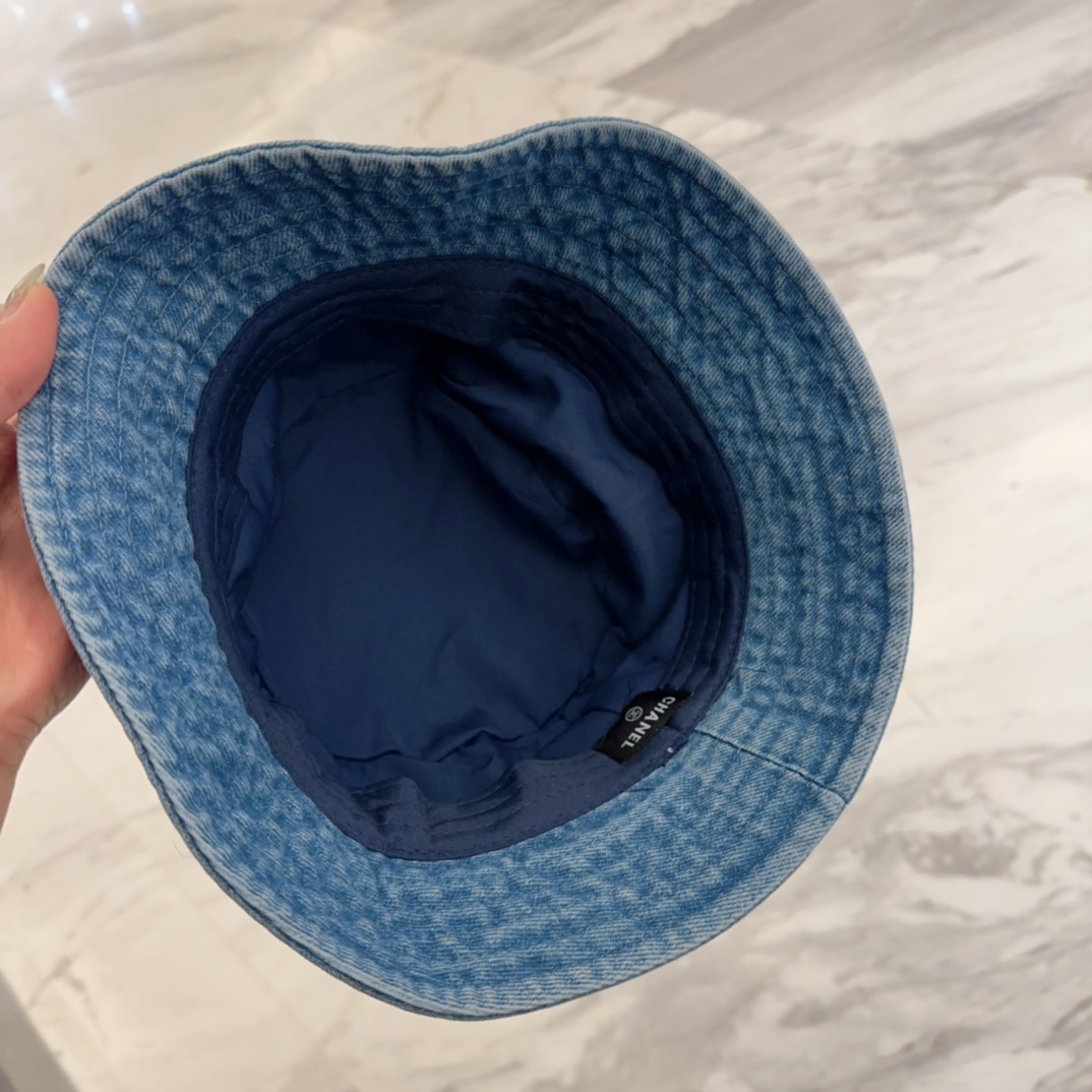 Chanel 中古渔夫帽 百搭款 帽型质感做的都非常🉑️  中古风永远不过时