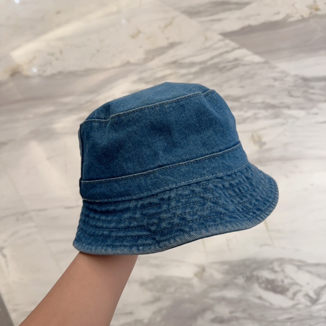 Chanel 中古渔夫帽 百搭款 帽型质感做的都非常🉑️  中古风永远不过时