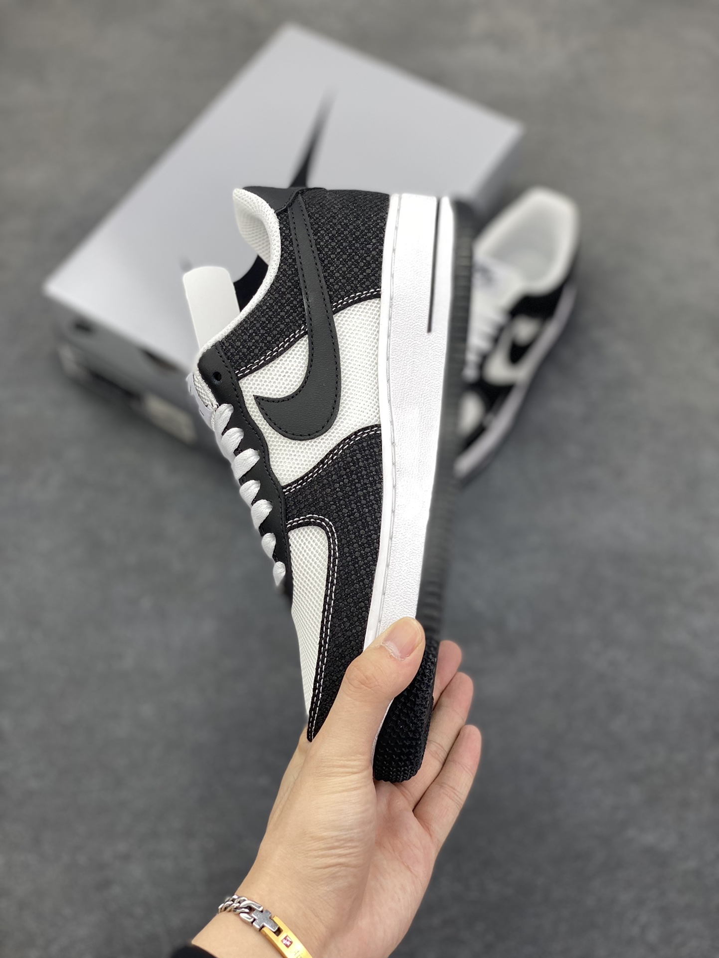 图片[3]-Nike Air Force 1 Low’07 牛仔布小勾 空军一号低帮休闲板鞋 定制皮料 原厂3D打印 定制鞋盒 原楦原纸板 纯正空军版型 内置全掌气垫 货号：ZH0316-091 尺码：36 36.5 37.5 38 38.5 39 40 40.5 41 42 42.5 43 44 44.5 45-选品中心