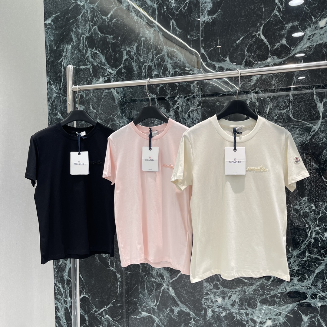 Stylish Tee in Three Colors: High-Quality Women’s Clothing for Versatile Outfits - 图片 1
