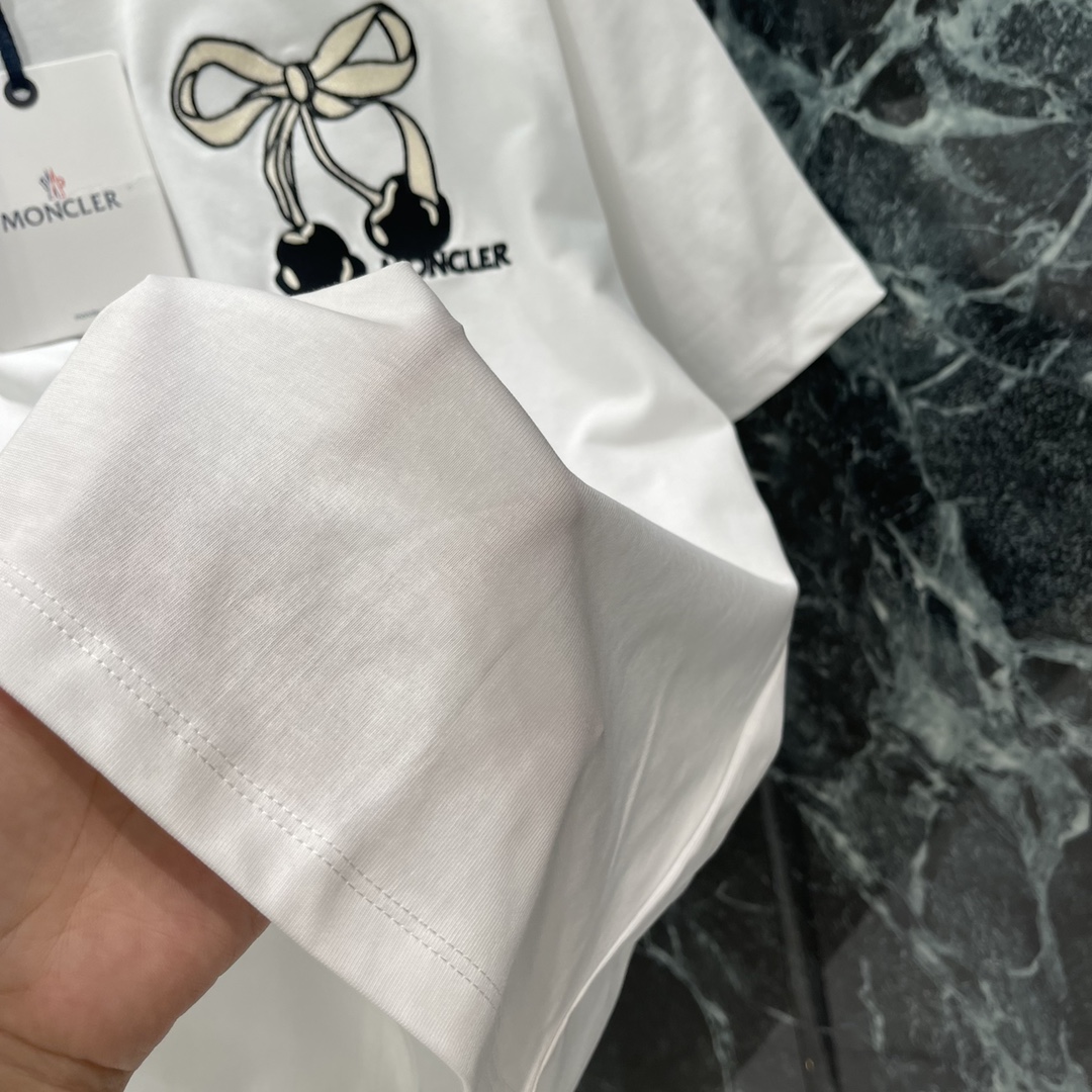 High-End Embroidered Cherry T-Shirt for Women: Autumn Morning Quality Clothing Option - 图片 8