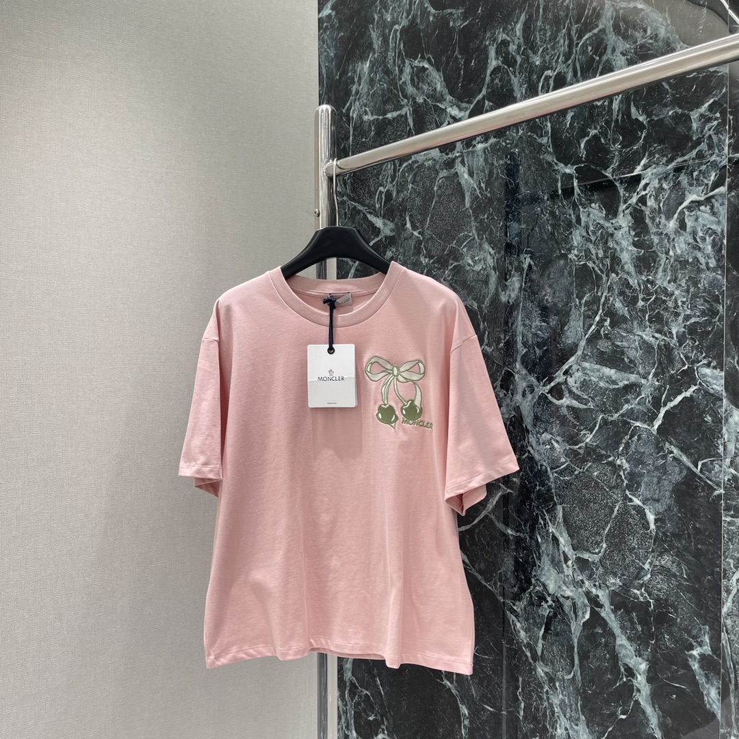 High-End Embroidered Cherry T-Shirt for Women: Autumn Morning Quality Clothing Option - 图片 2