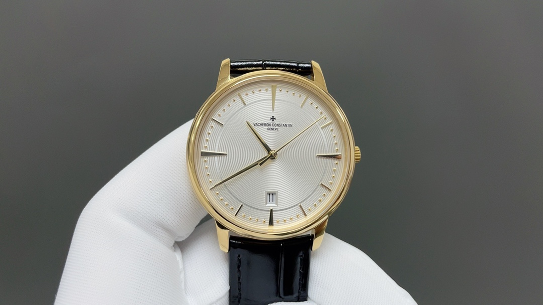NO:393163,[The highest replica of the wall crack recommended in the market, Vacheron Constantin VC inheritance series 85180 watch!  1 [Case] ​​Size 40MMX9MM, perfect round case, paired with a micro-solar lug design, makes it more suitable for the wearer's wrist. Each finished shell cover needs to be strictly controlled by MK to restore the unique texture of the authentic product. 2 [Movement] Steel wheels and other parts are carefully decorated by MK watchmakers, and the automatic rotor is plated with 18k gold, which maximizes the original exquisite craftsmanship level. 3 [Watch mirror] Two sapphire glass mirrors on the front and back are both anti-disiasing coatings. 4 [Watch strap] Double-layer Italian calfskin, paired with Malta cross pin buckles. Sincere work Welcome to your taste, vacheron, cowhide19860909【墙裂推荐市场最高复刻 V4升级版本 江诗丹顿VC传承系列85180腕表！ 1【表壳】尺寸40MMX9MM,完美圆形的表壳,搭配微孤式表耳设计,使之更加贴合佩戴者的手腕.每一个成品壳套,都需经过MK严格的质量把控,方能还原正品独特的质感. 2【机芯】钢轮等部件均由MK制表师精工装饰,自动摆陀更是镀有18k金,最大限度呈现原装精湛的工艺水平. 3【表镜】前后两片蓝宝石玻璃镜面,均有防眩晕镀膜处理. 4【表带】双层意大利小牛皮,搭配马耳他十字针扣. 诚意之作 欢迎您的品鉴,,vacheron,cowhide,Watch