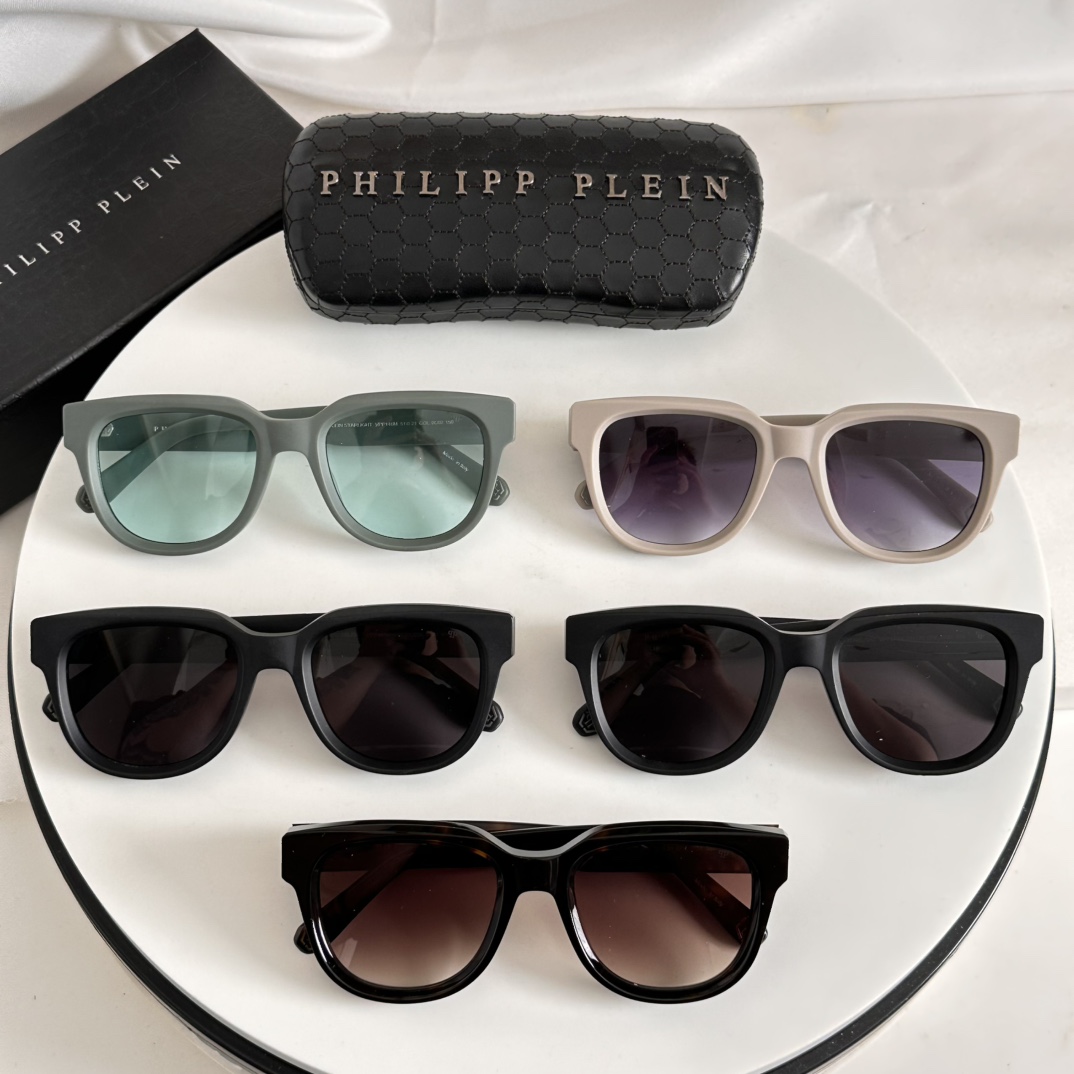  ‼️PHILIPP PLEI* 菲利普.普莱恩～
TOP QUALITY
-镭射印字抹油
-加厚板材
