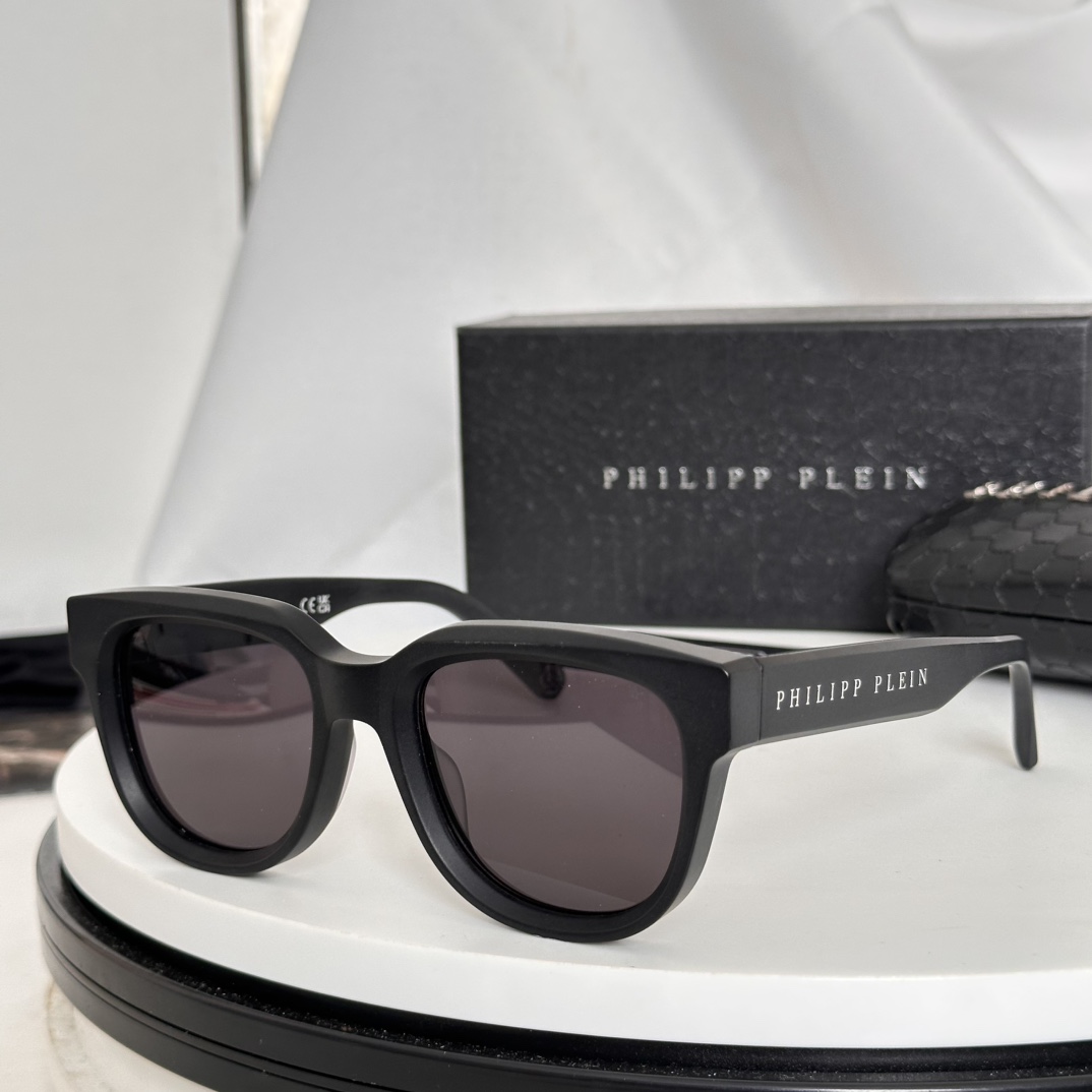  ‼️PHILIPP PLEI* 菲利普.普莱恩～
TOP QUALITY
-镭射印字抹油
-加厚板材
