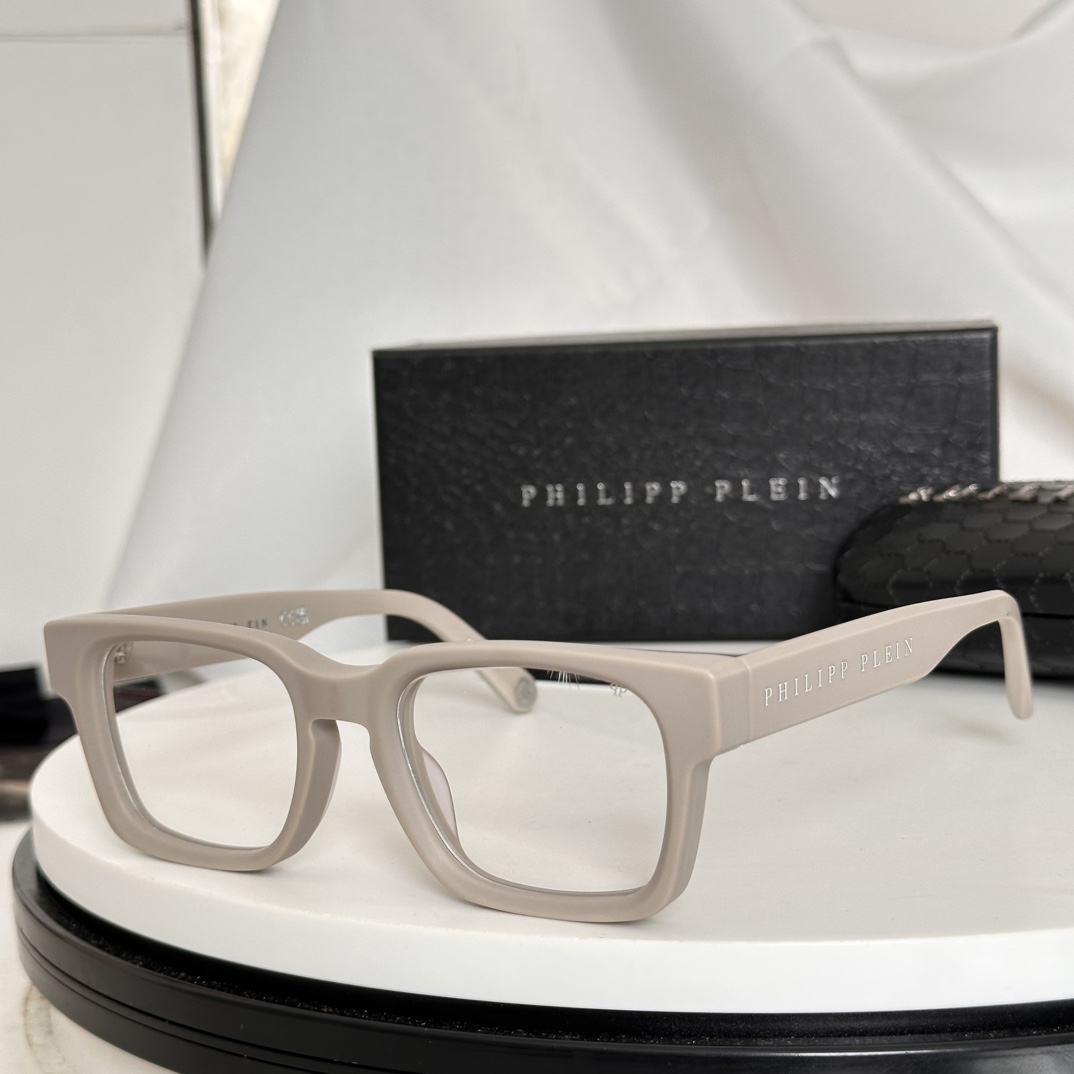  ‼️PHILIPP PLEI* 菲利普.普莱恩～
TOP QUALITY
-镭射印字抹油
-加厚板材
