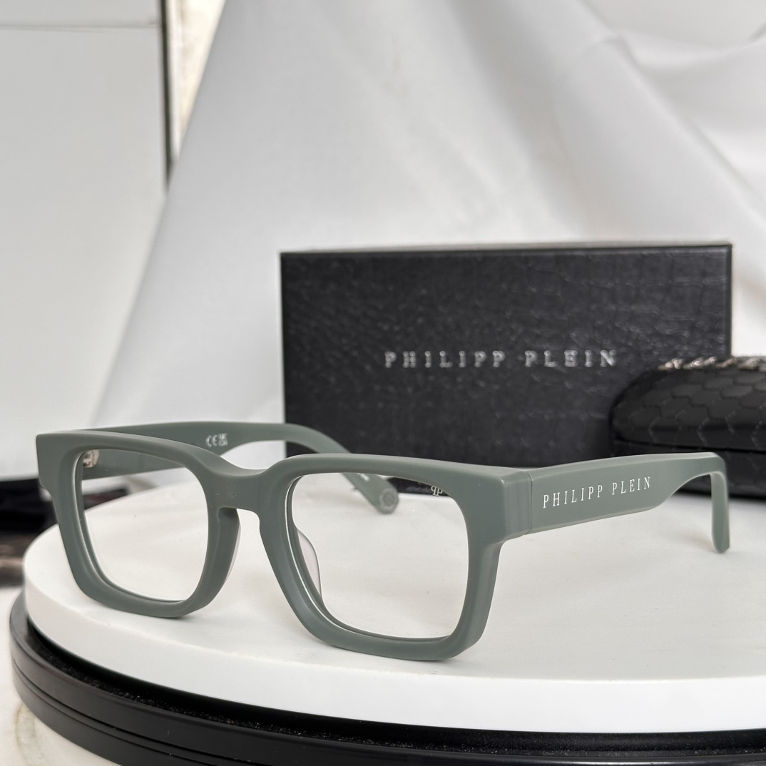  ‼️PHILIPP PLEI* 菲利普.普莱恩～
TOP QUALITY
-镭射印字抹油
-加厚板材
