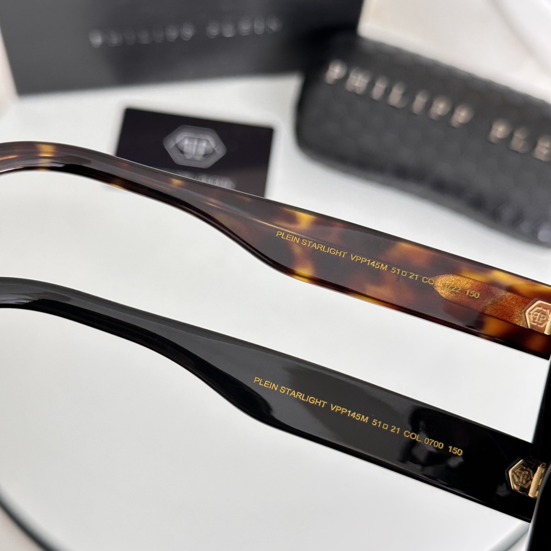  ‼️PHILIPP PLEI* 菲利普.普莱恩～
TOP QUALITY
-镭射印字抹油
-加厚板材
