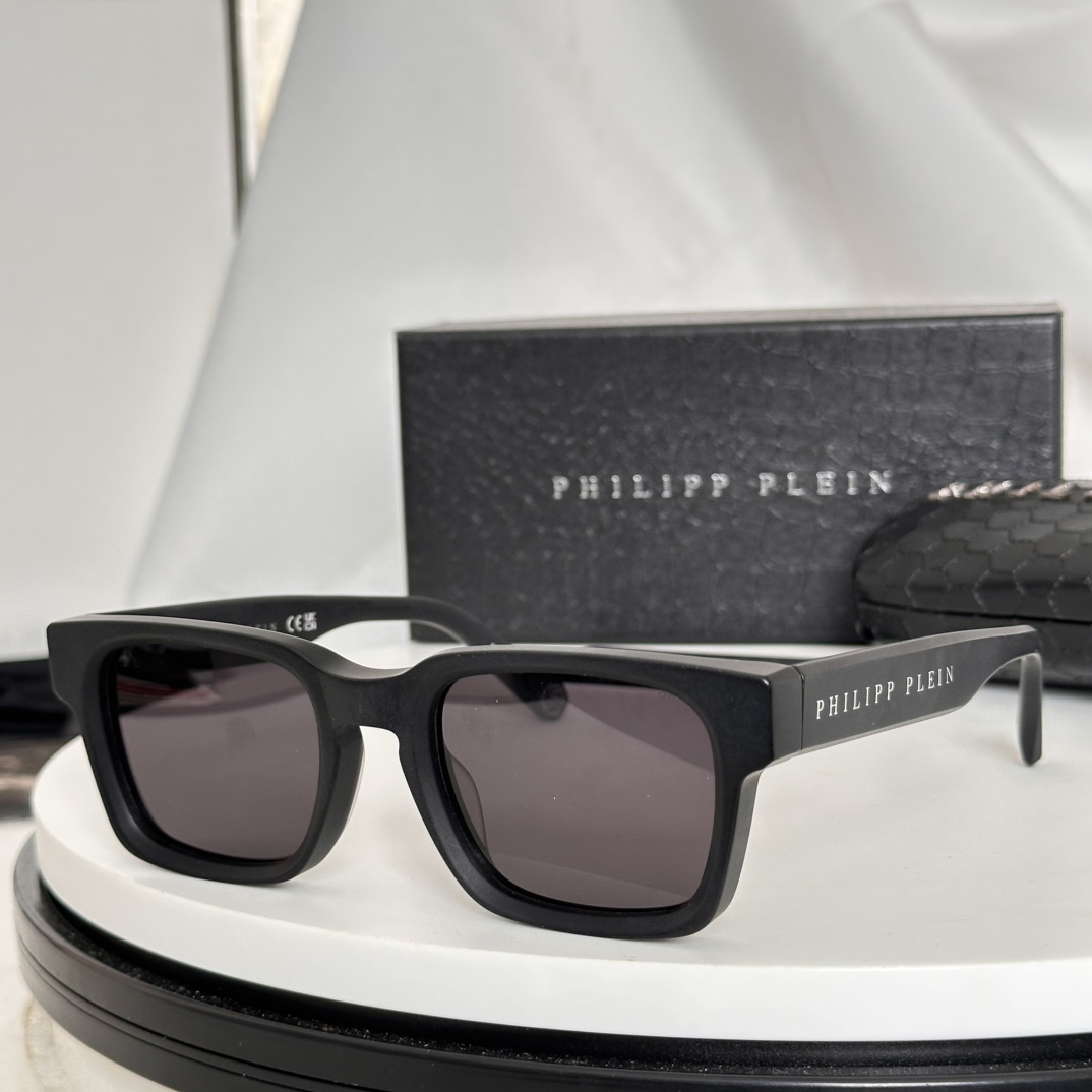  ‼️PHILIPP PLEI* 菲利普.普莱恩～
TOP QUALITY
-镭射印字抹油
-加厚板材
