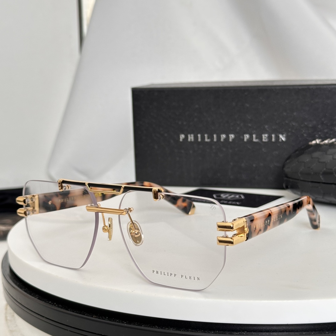  ‼️PHILIPP PLEI* 菲利普.普莱恩～
-原版一比一开模
-镭射印字抹油
-重工金属配件
T
