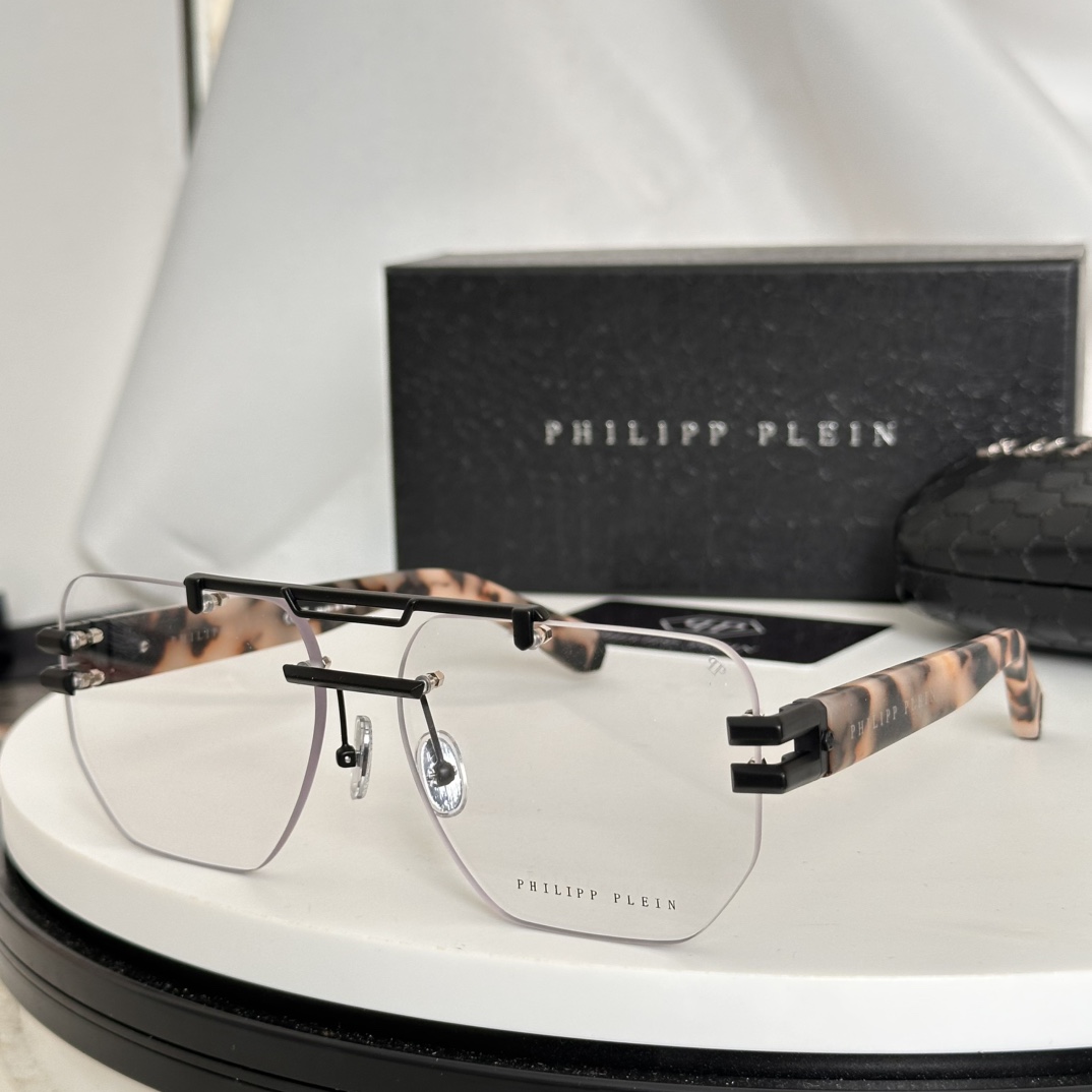  ‼️PHILIPP PLEI* 菲利普.普莱恩～
-原版一比一开模
-镭射印字抹油
-重工金属配件
T