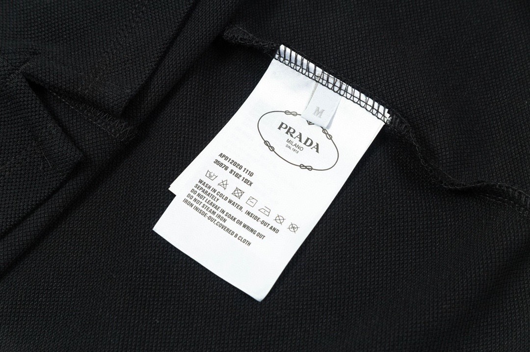 普拉达/Prada 夏季新款 经典三角标拉链翻领短袖polo衫