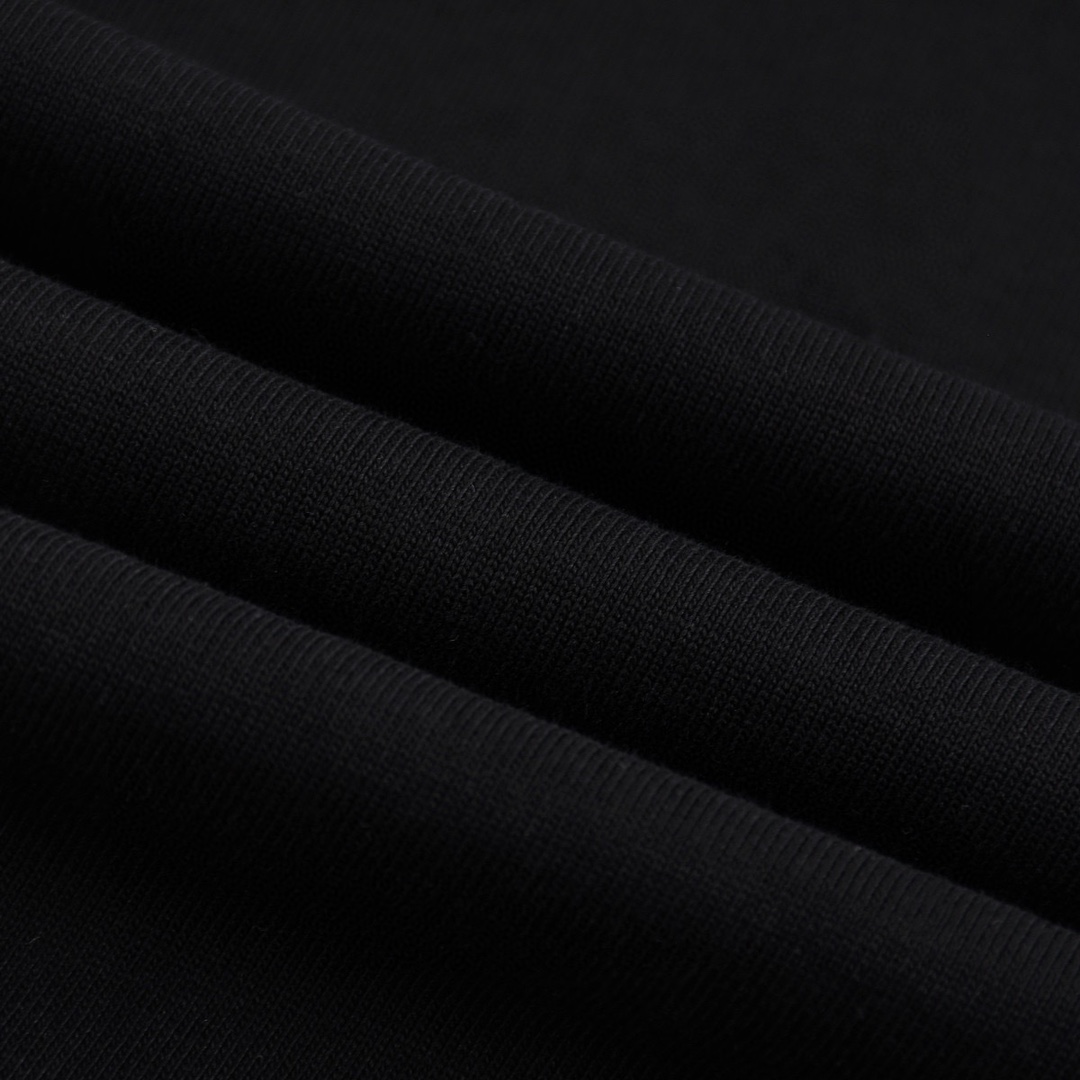 巴宝莉/Burberry 夏季新款 皮标刺绣字母圆领短袖T恤 黑色/白色