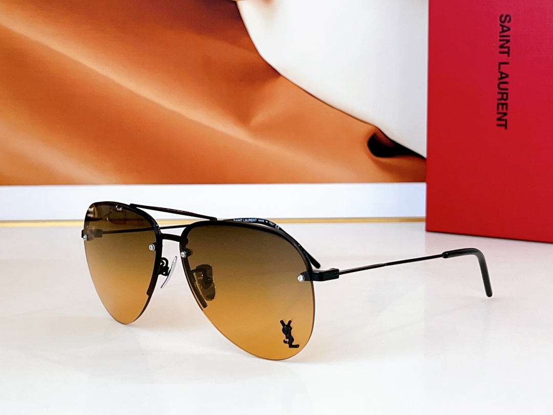  Saint Lauren
Model ：CLASSIC11M
Size ：59口13-145
🔝🔝