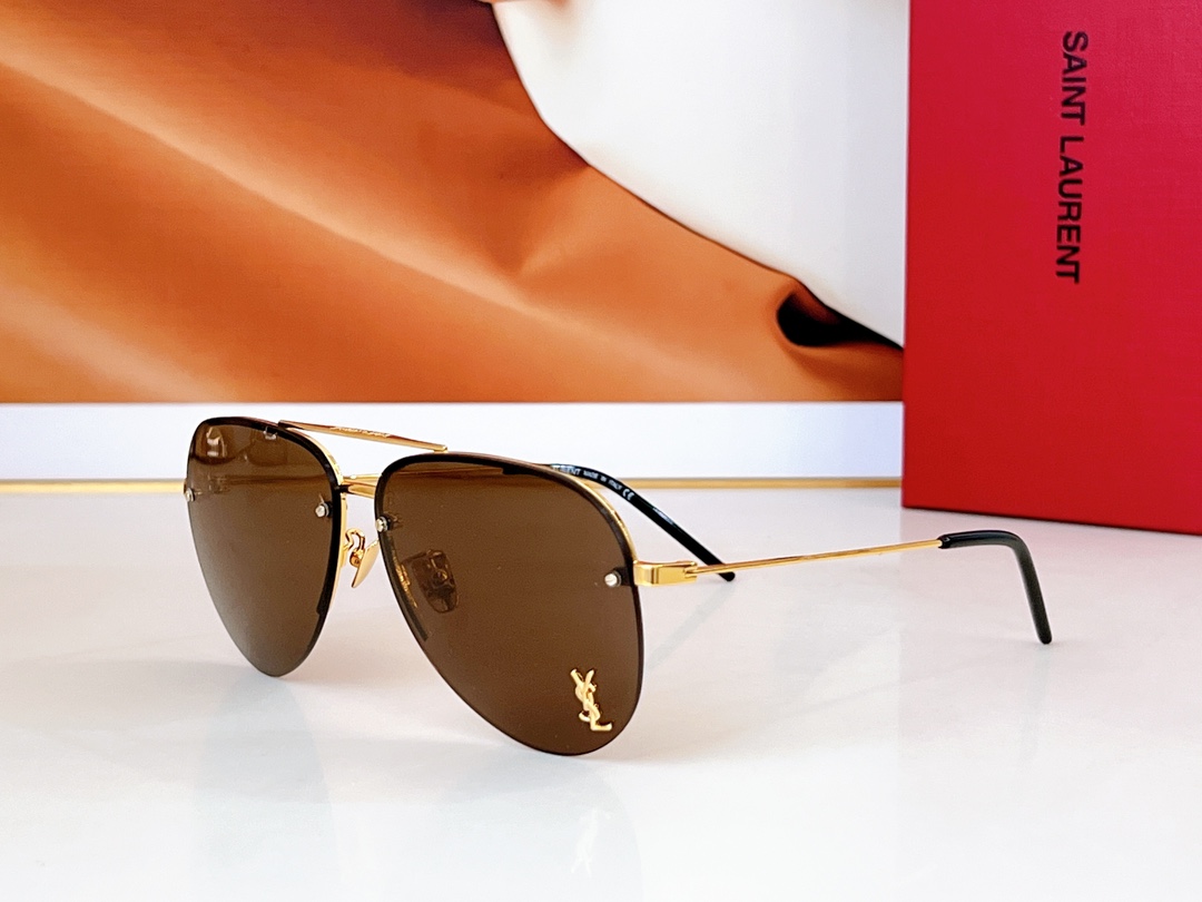  Saint Lauren
Model ：CLASSIC11M
Size ：59口13-145
🔝🔝
