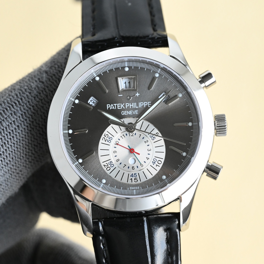 NO:338018,White and gold TW Factory wall crack recommendation, heavy money to create a classic timepiece] - Patek Philippe complex multifunction series 5969R-001 has made its debut, and the first Nautilus complex watch launched so far creates a casual sports watch with super complex technology. 1 The small body panel has the following functions: 12 o'clock calendar function 10 o'clock week function 2 o'clock week function 6 o'clock 24 hours. All functions can be used normally. 2 movement adopts a replica Cal.240 automatic winding movement, which perfectly interprets the functions while realizing the appearance. 3 The modification master independent watchmaker participates in the customization of the modified dial color, giving the unique watch an interesting soul!  Craftsmanship masterpieces welcome to taste it!  ,,patek philippe19860909白 金 TW Factory墙裂推荐 重金打造经典时计】——百达翡丽复杂多功能系列5969R-001重磅登场,迄今推出的首款Nautilus复杂腕表,以超复杂的工艺技术打造休闲运动腕表. 1小身板大能量尽揽以下功能∶12点位日历功能 10点位星期功能 2点位星期功能 6点位24小时.所有功能都可正常使用. 2机芯采用复刻版Cal.240自动上链机芯,在实现外观的逼真前提下,功能一并完美诠释. 3改装大师独立制表人,倾情参与定制改装表盘颜色,给予独一无二的腕表增添有趣的灵魂！ 匠心力作 欢迎各位表友品鉴！,,patek philippe,Watch