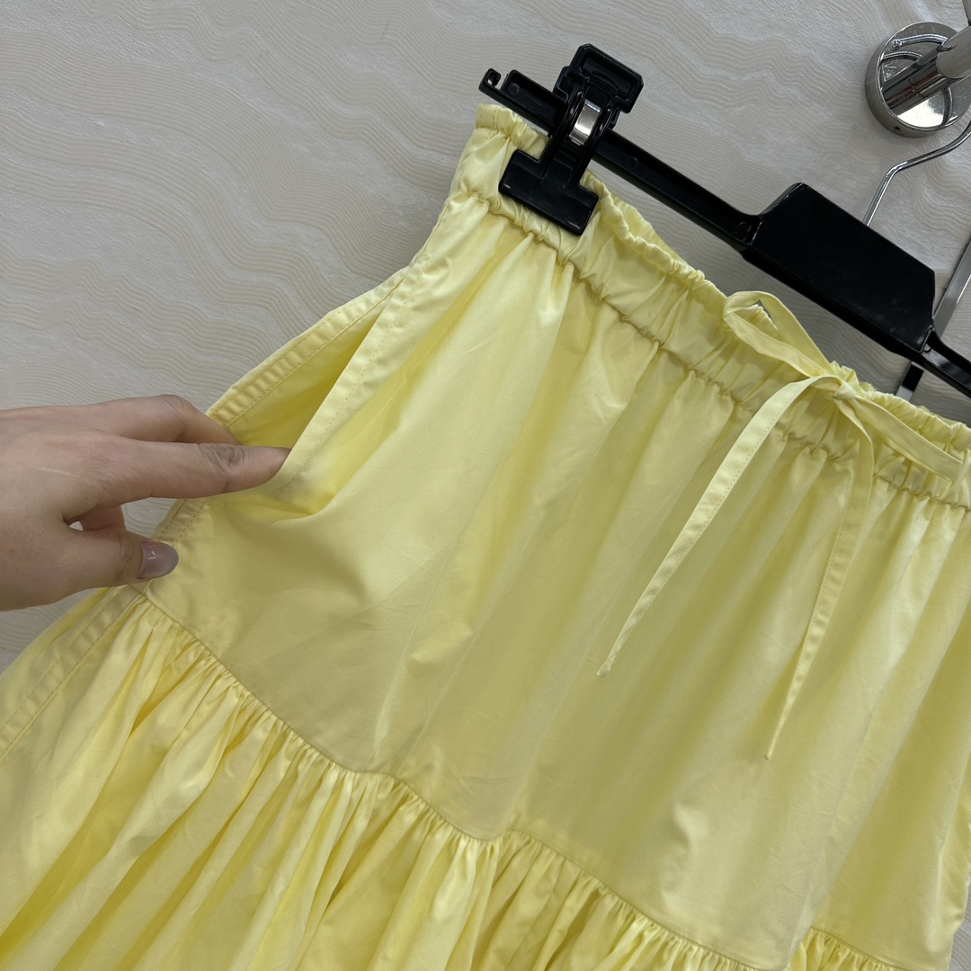 High-Quality Classic Female Suit with Cotton Fabric and Adjustable Fit - 图片 4