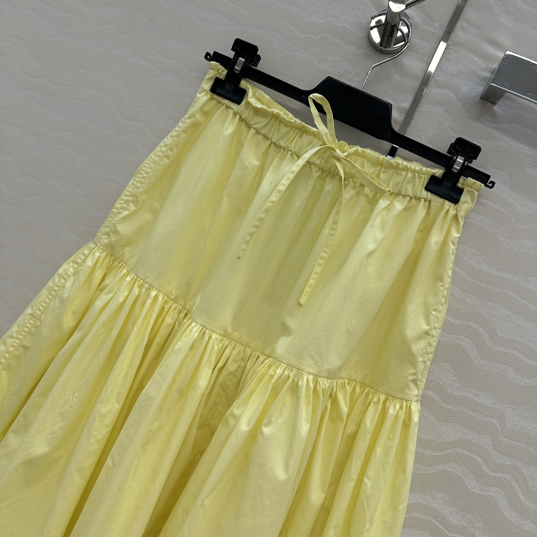 High-Quality Classic Female Suit with Cotton Fabric and Adjustable Fit - 图片 3