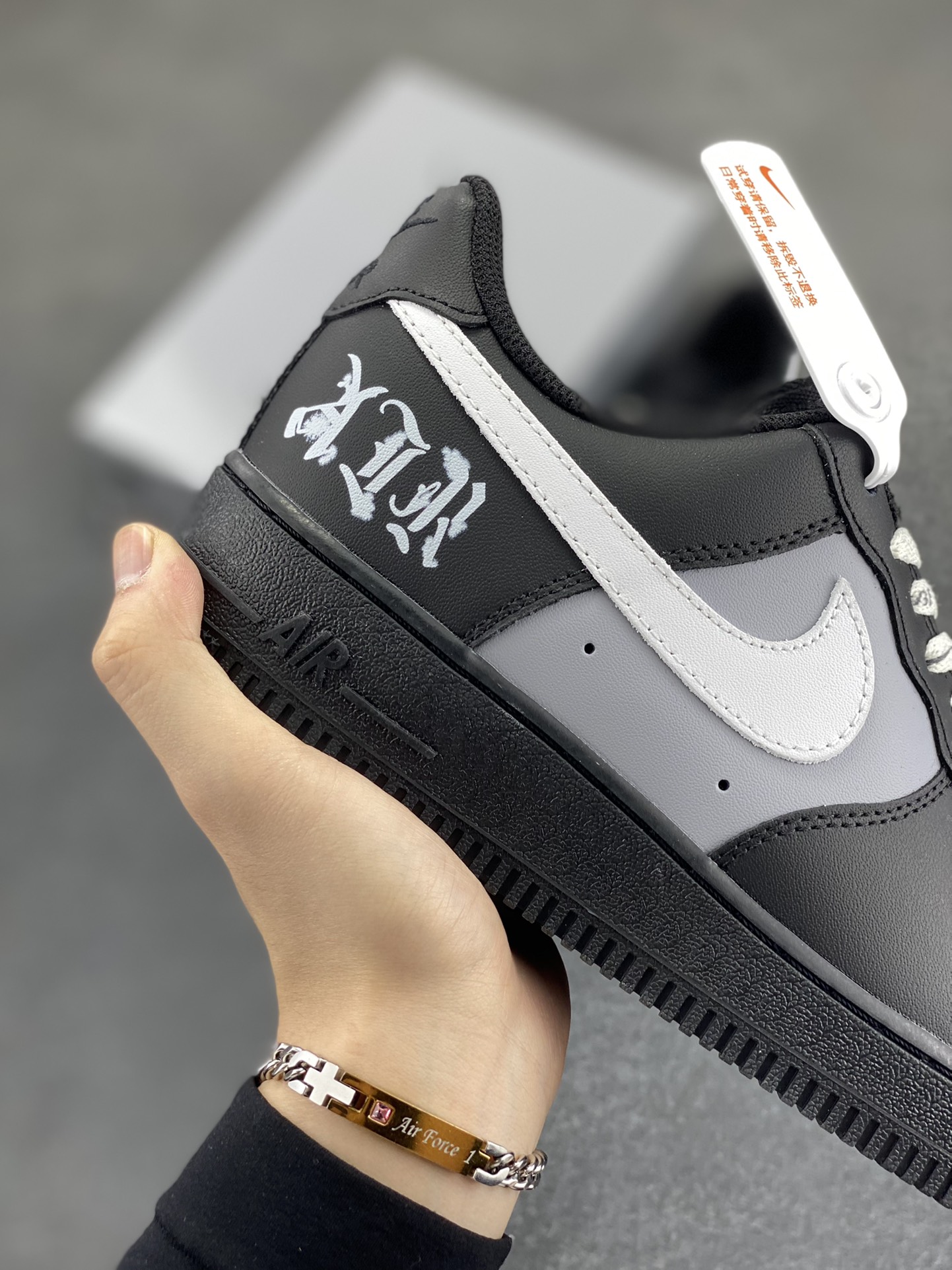 图片[6]-Nike Air Force 1 Low’07 黑银克特 空军一号低帮休闲板鞋 定制皮料 原厂3D打印 定制鞋盒 原楦原纸板 纯正空军版型 内置全掌气垫 货号：ZH0316-085 尺码：36 36.5 37.5 38 38.5 39 40 40.5 41 42 42.5 43 44 44.5 45-选品中心